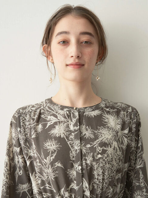 YECCA VECCA「ラインフラワー柄ワンピース」|ワンピース|