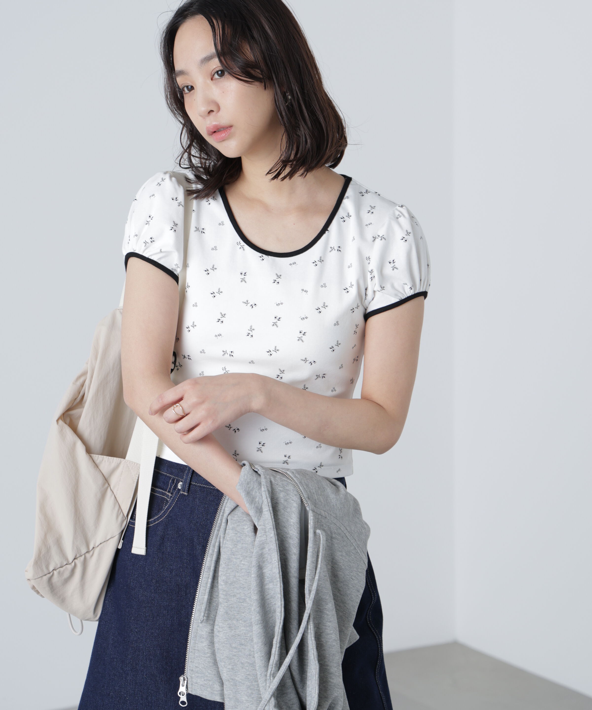  「フラワー柄コンパクトTシャツ」|Tシャツ・カットソー|