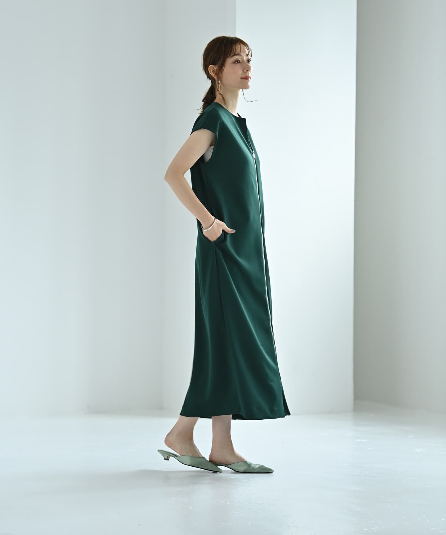 STYLE DELI「【Kana Oyama&times;BLK001】ジップジレワンピース／DELI size」|ワンピース|