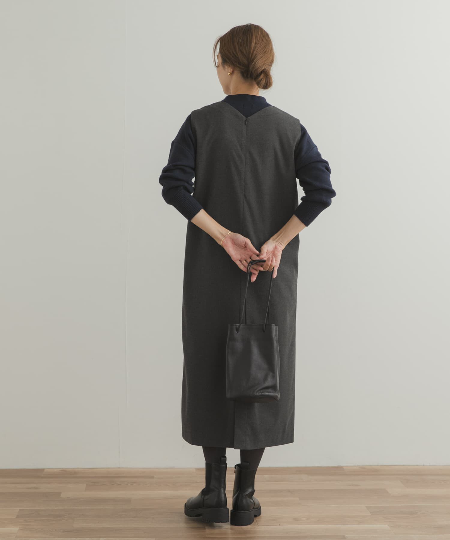 URBAN RESEARCH DOORS「『UR TECH』ストレートラインジャンパースカート」|ワンピース|