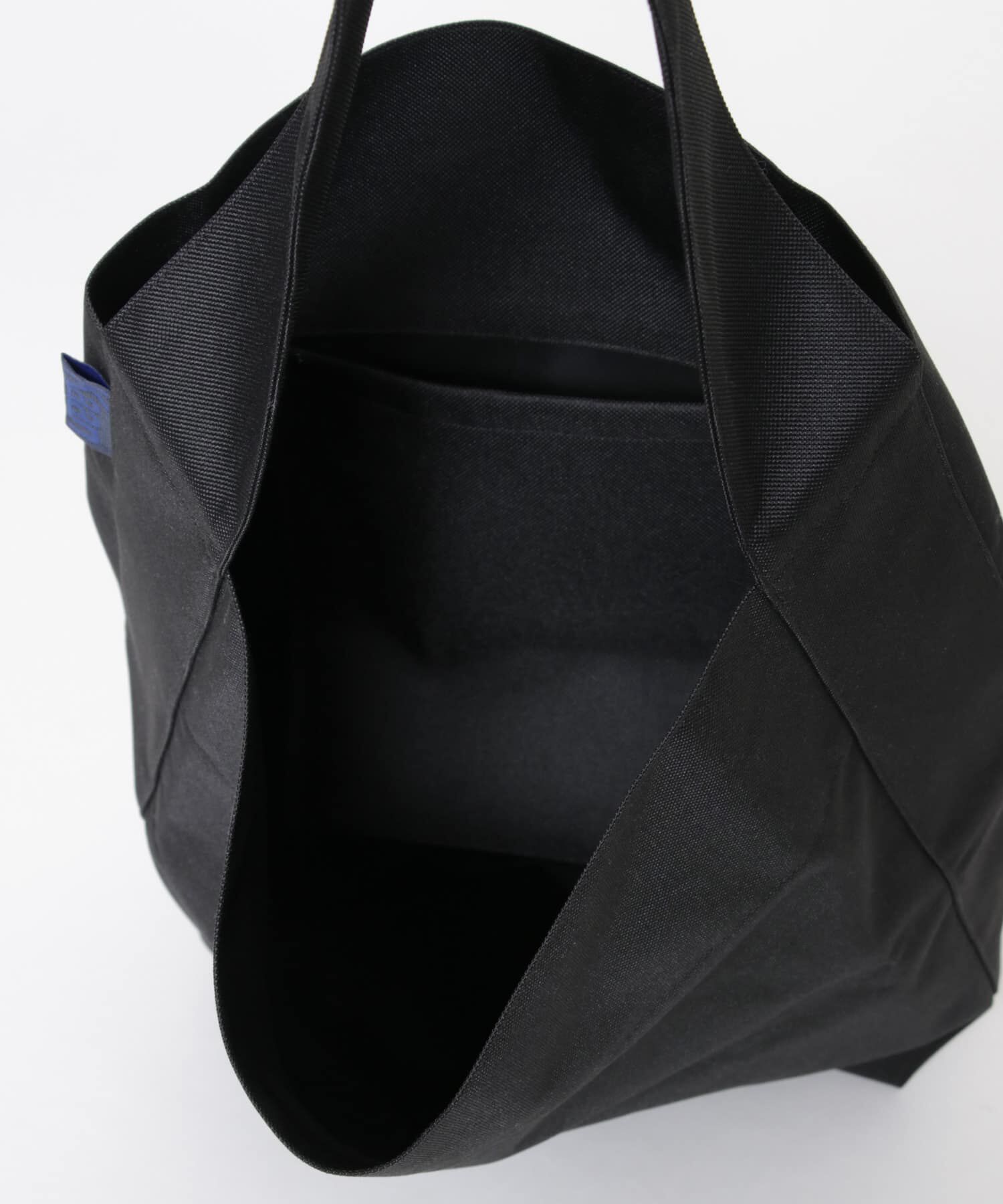 URBAN RESEARCH「Kaan　BUCKET TOTE WP」|トートバッグ|
