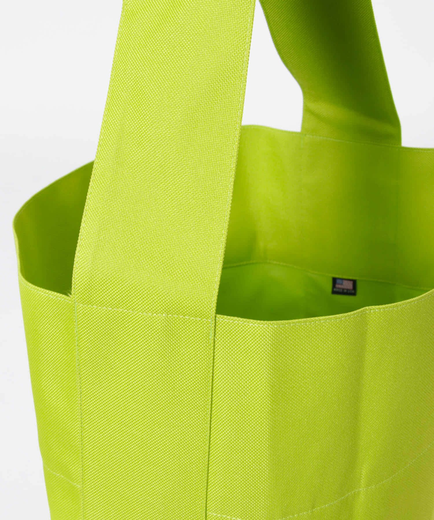 URBAN RESEARCH「Kaan　BUCKET TOTE WP」|トートバッグ|