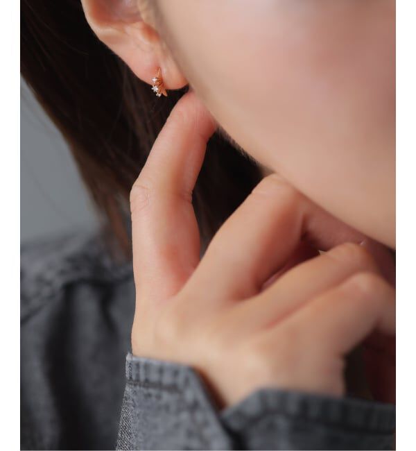 Lilas by Spick&Span「レイディアルダイヤピアス K10（両耳）」|ピアス|ゴールド