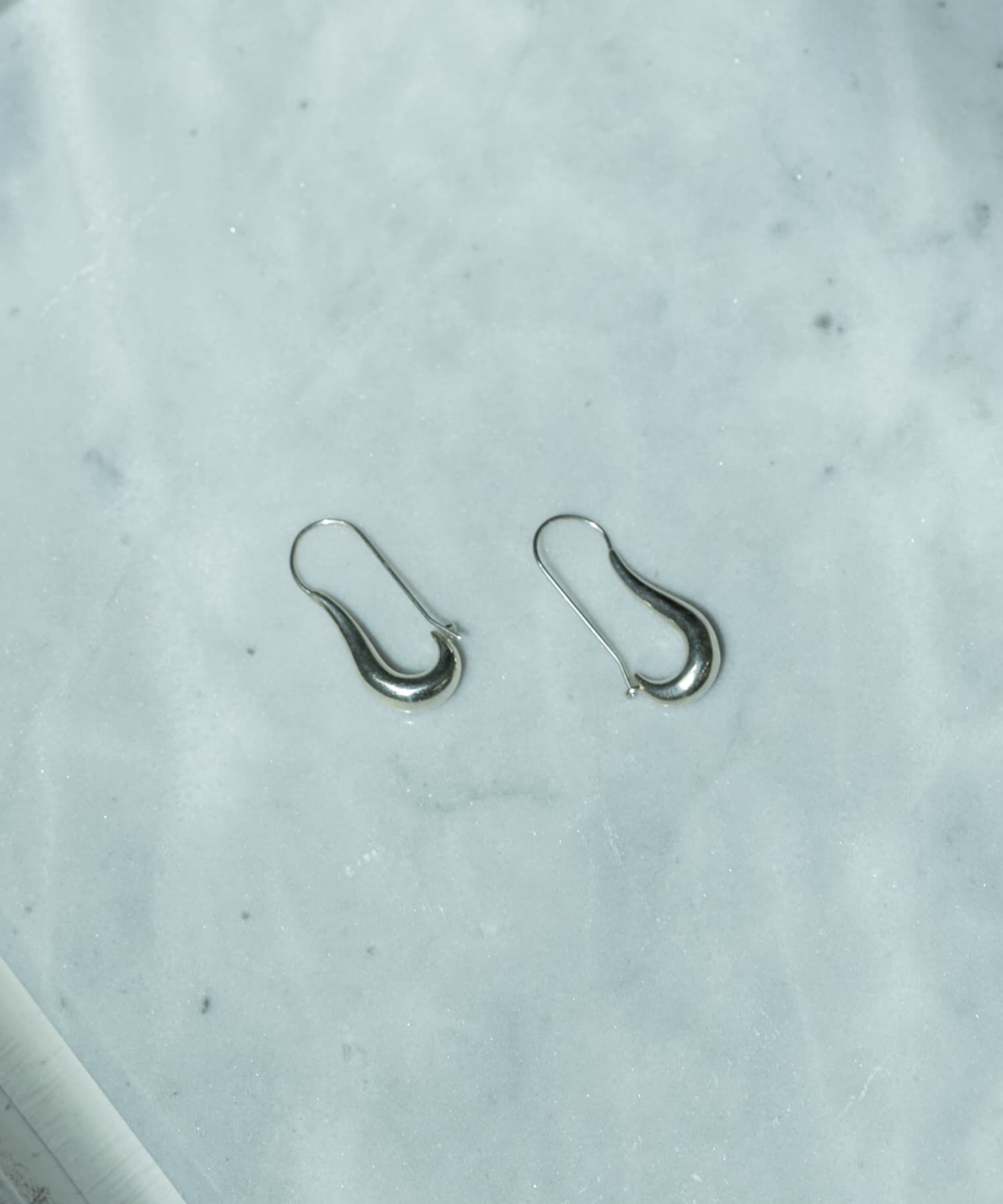 SMELLY「SMELLY so&rsquo;　plump hook pierce」|ピアス|