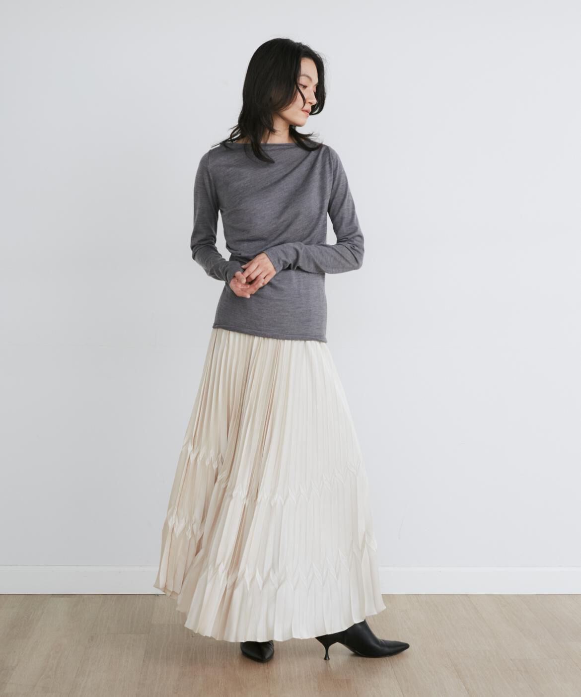 INED「《大きいサイズ》サテンプリーツスカート《la veille by SUPERIOR CLOSET》」|スカート|