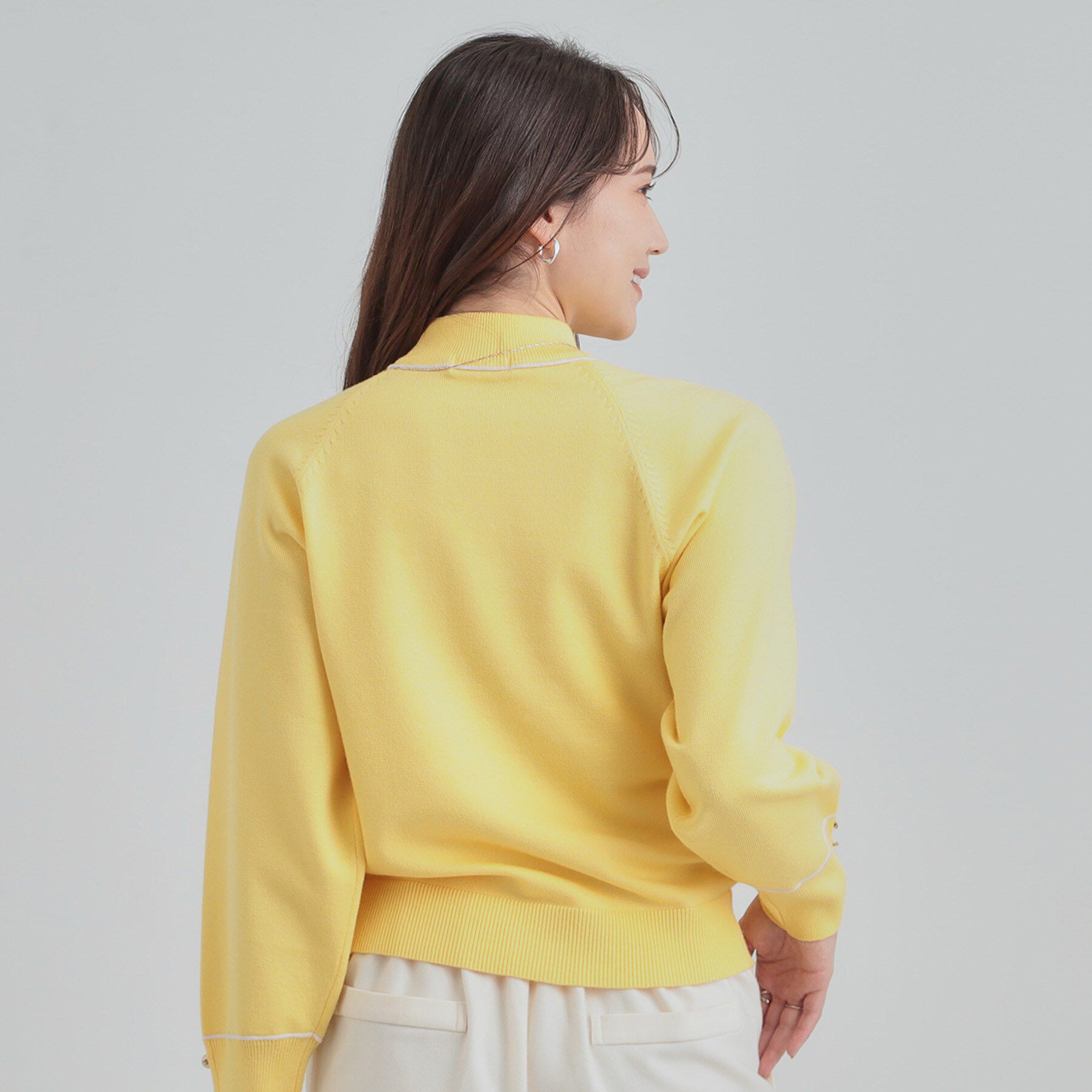 SHOO･LA･RUE「【洗濯機可/吸湿発熱】チクチクしにくいもちもちハイネックニット」|ニット・セーター|