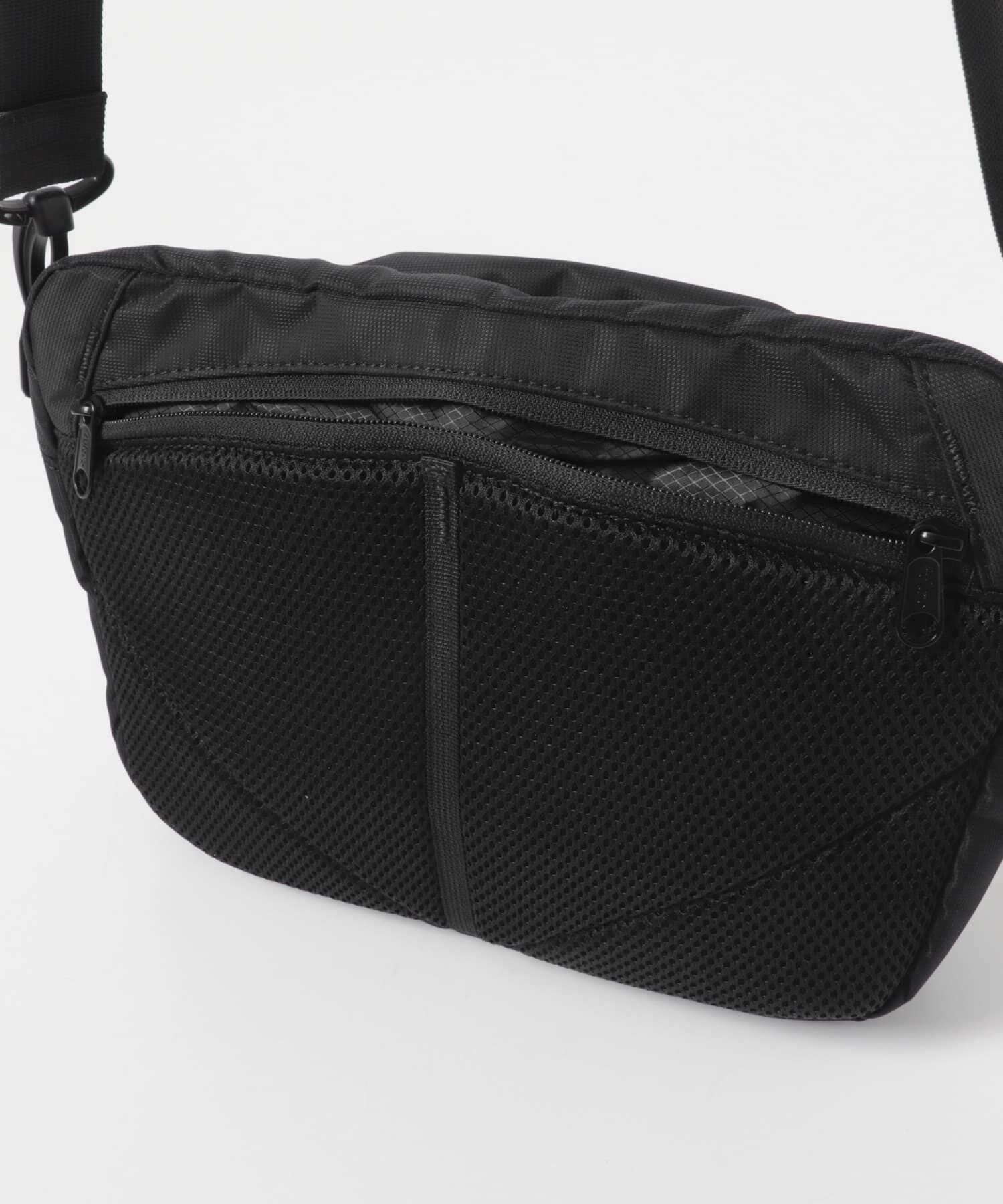 URBAN RESEARCH DOORS「fulcro runner」|ショルダー・メッセンジャー|