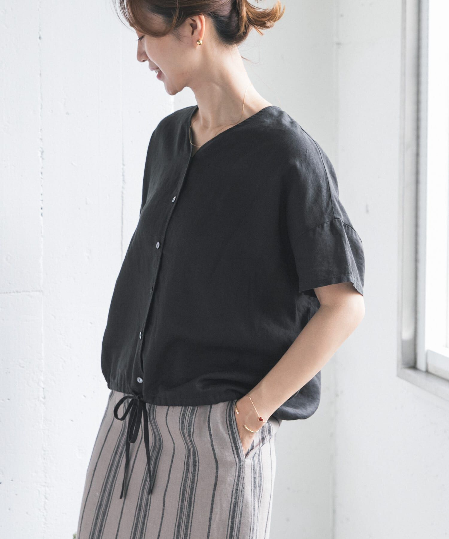 URBAN RESEARCH DOORS「リネンフレンチスリーブドロストブラウス」|シャツ・ブラウス|