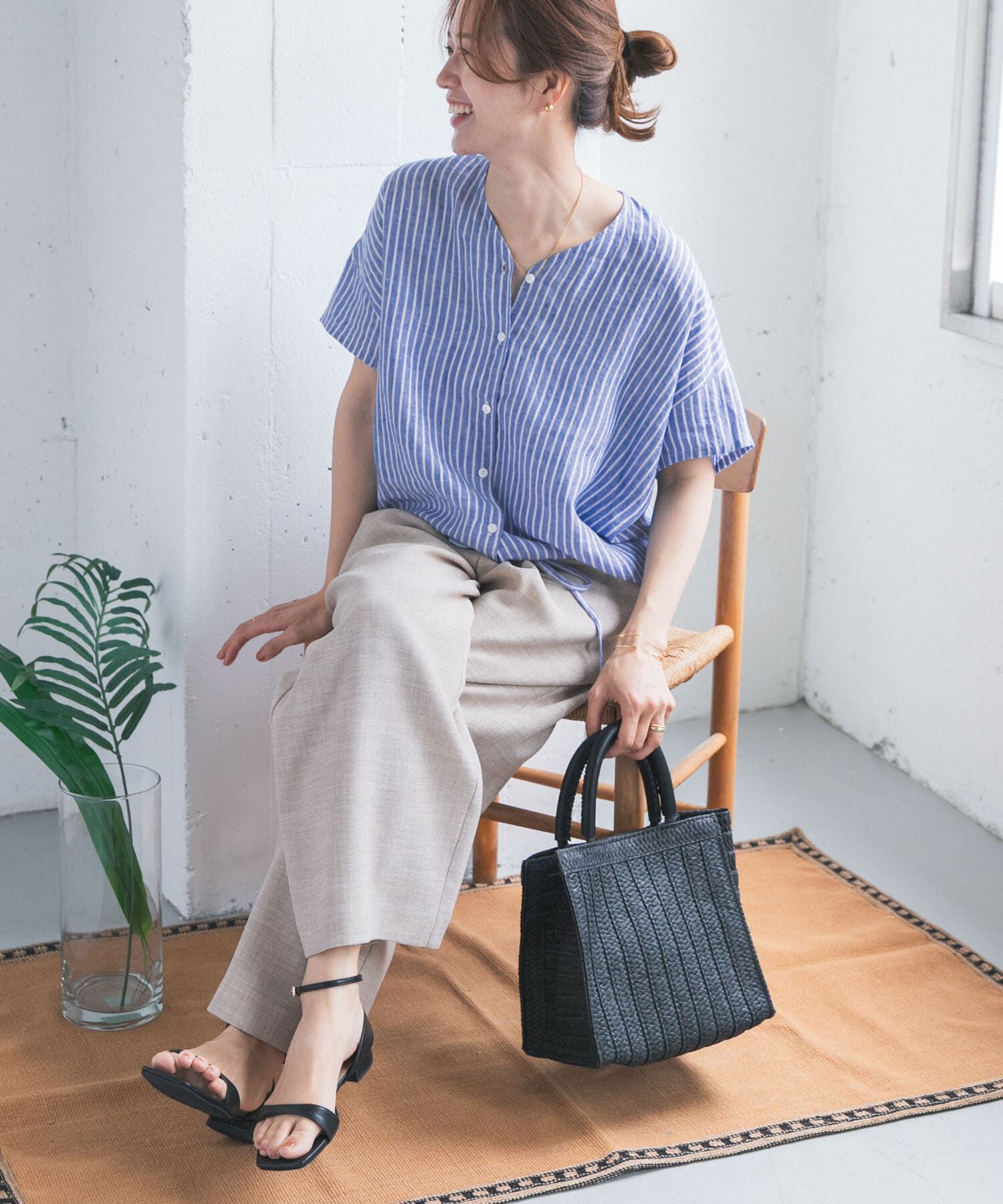 URBAN RESEARCH DOORS「リネンフレンチスリーブドロストブラウス」|シャツ・ブラウス|