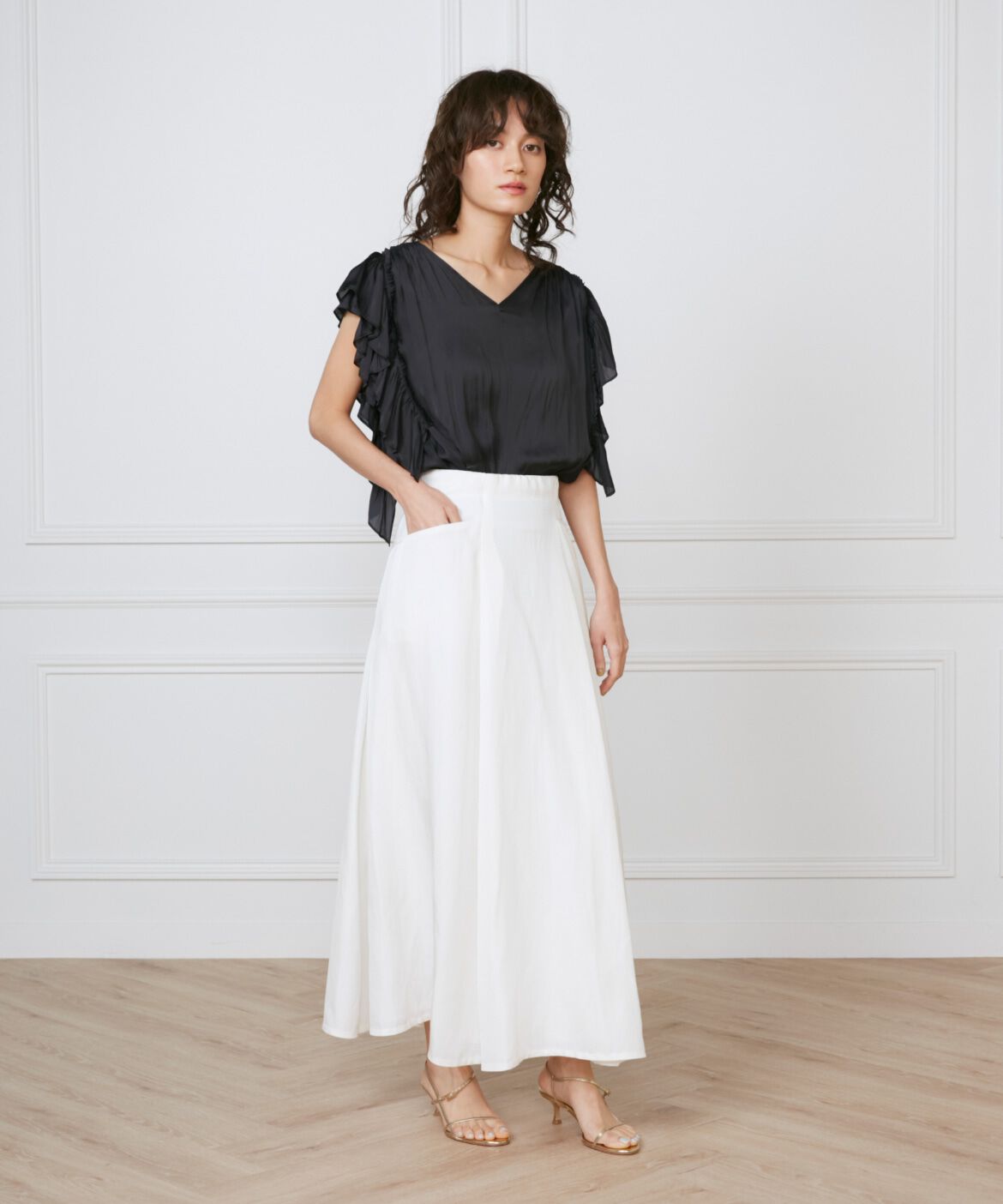 INED「《大きいサイズ》フラッタースリーブブラウス　《la veille by SUPERIOR CLOSET》」|シャツ・ブラウス|