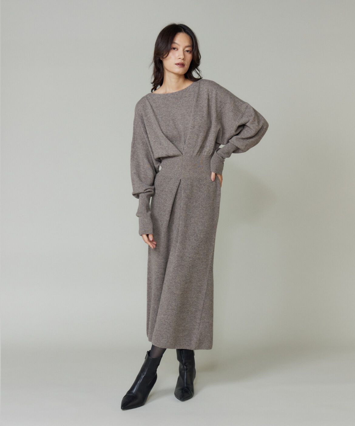 la veille by SUPERIOR CLOSET「《大きいサイズ》タックデザインニットワンピース」|ワンピース|