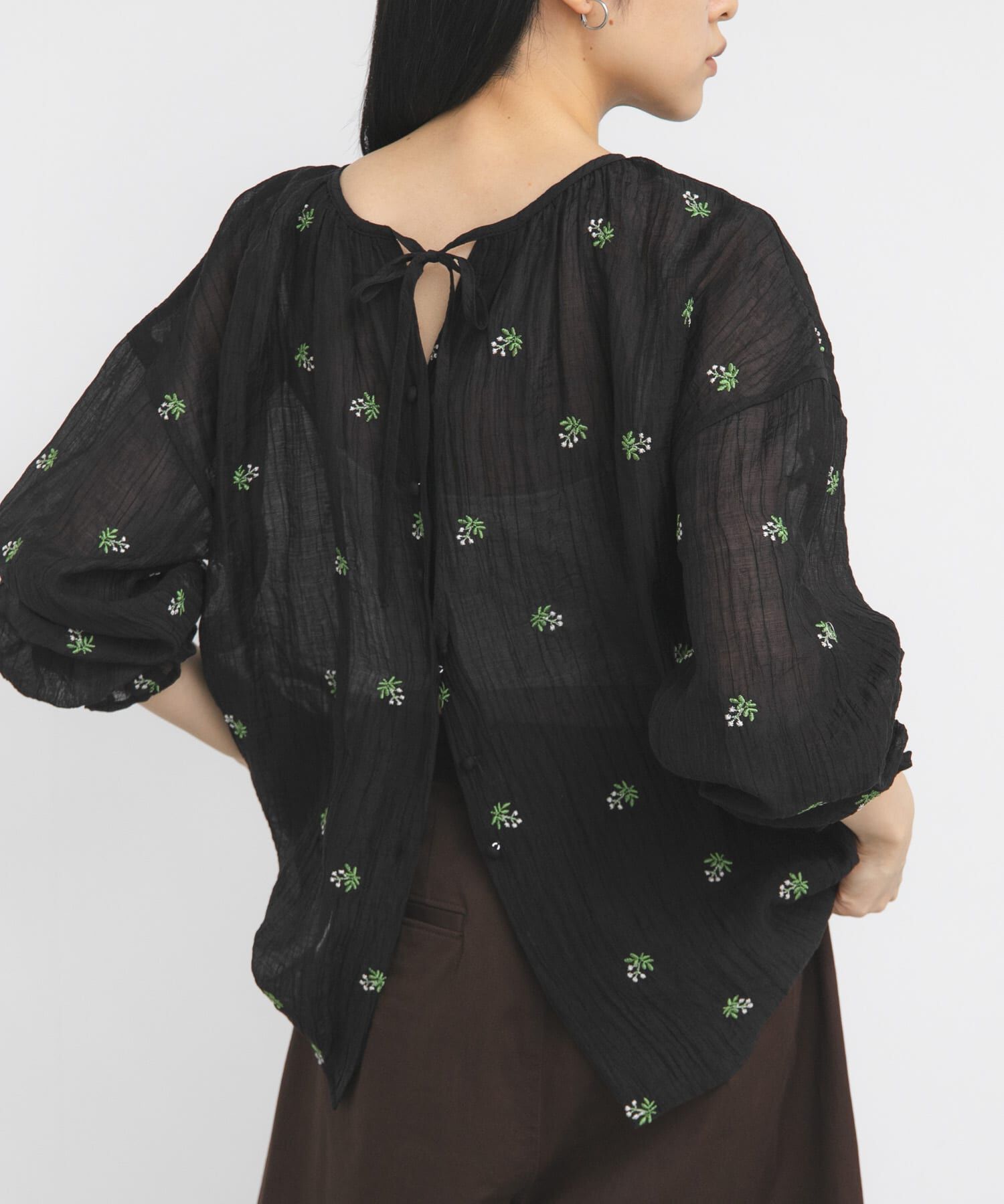  「『STAFF DESIGN PROJECT』2WAY刺繍ブラウス」|シャツ・ブラウス|ブラック系その他