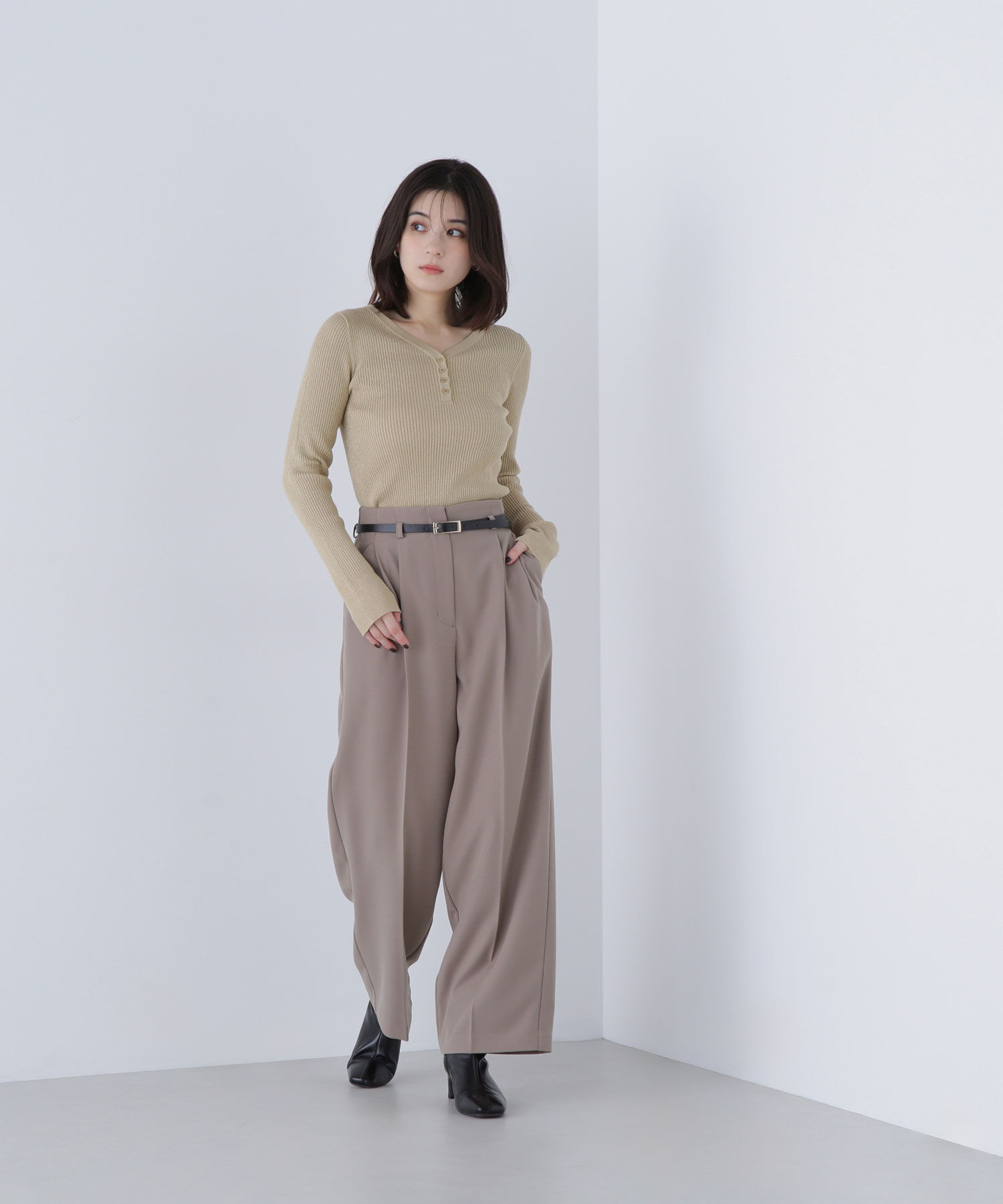  「フェイクレザーベルテッドワイドパンツ」|その他|