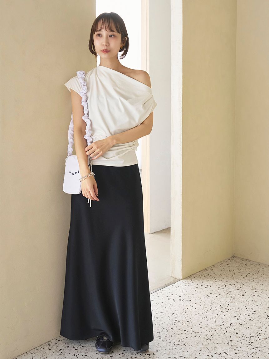emmi atelier「【ICEDFABRIC＋(R)】ワンショルドレープカットソー/接触冷感」|Tシャツ・カットソー|