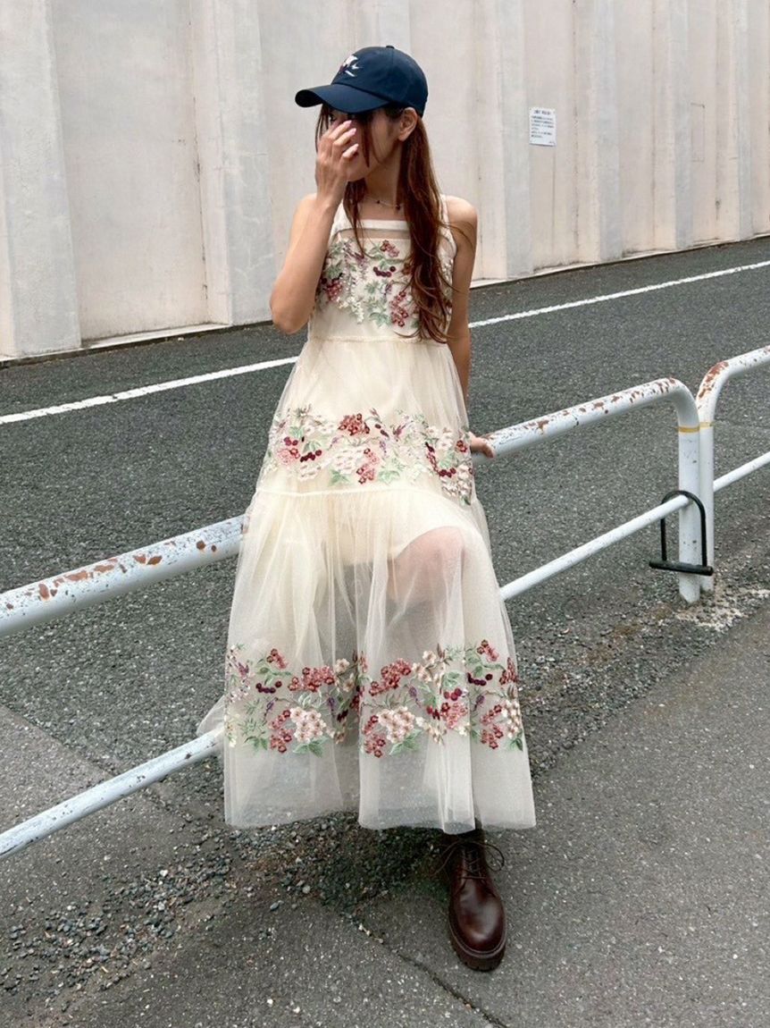 LILY BROWN「【LILY BROWN&times;KEITA MARUYAMA】エンブロイダリーチュールドレス」|ドレス|