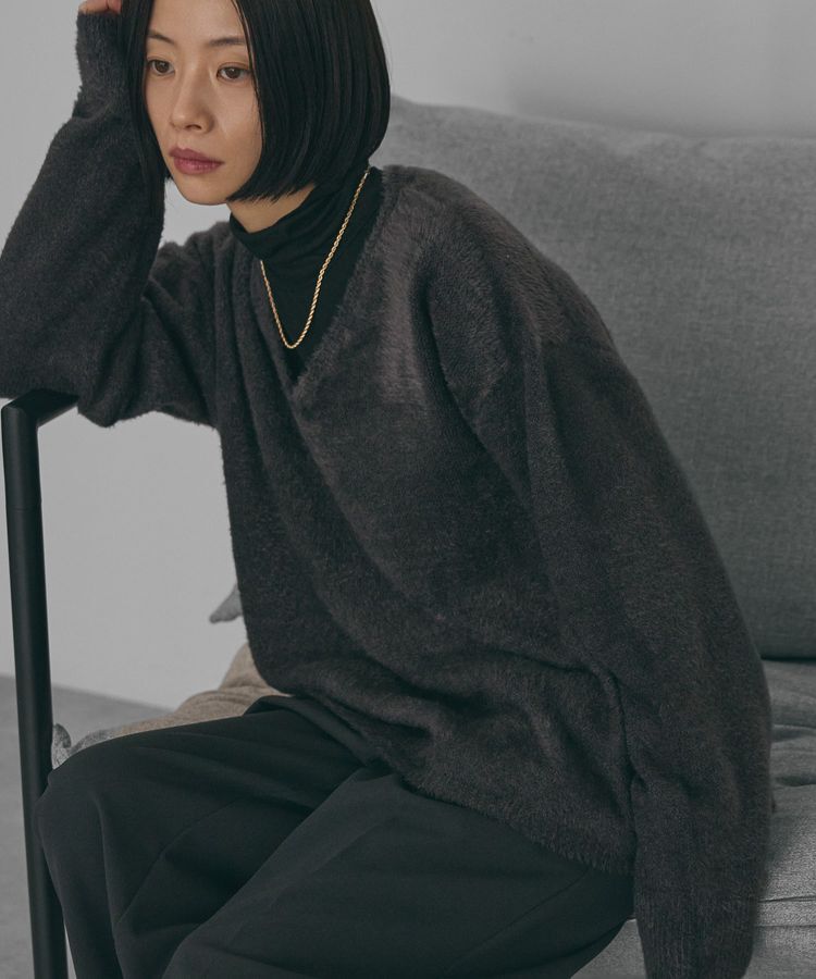 AMERICAN HOLIC「Vネックフェアリーニットプルオーバー」|ニット・セーター|Charcoal Gray