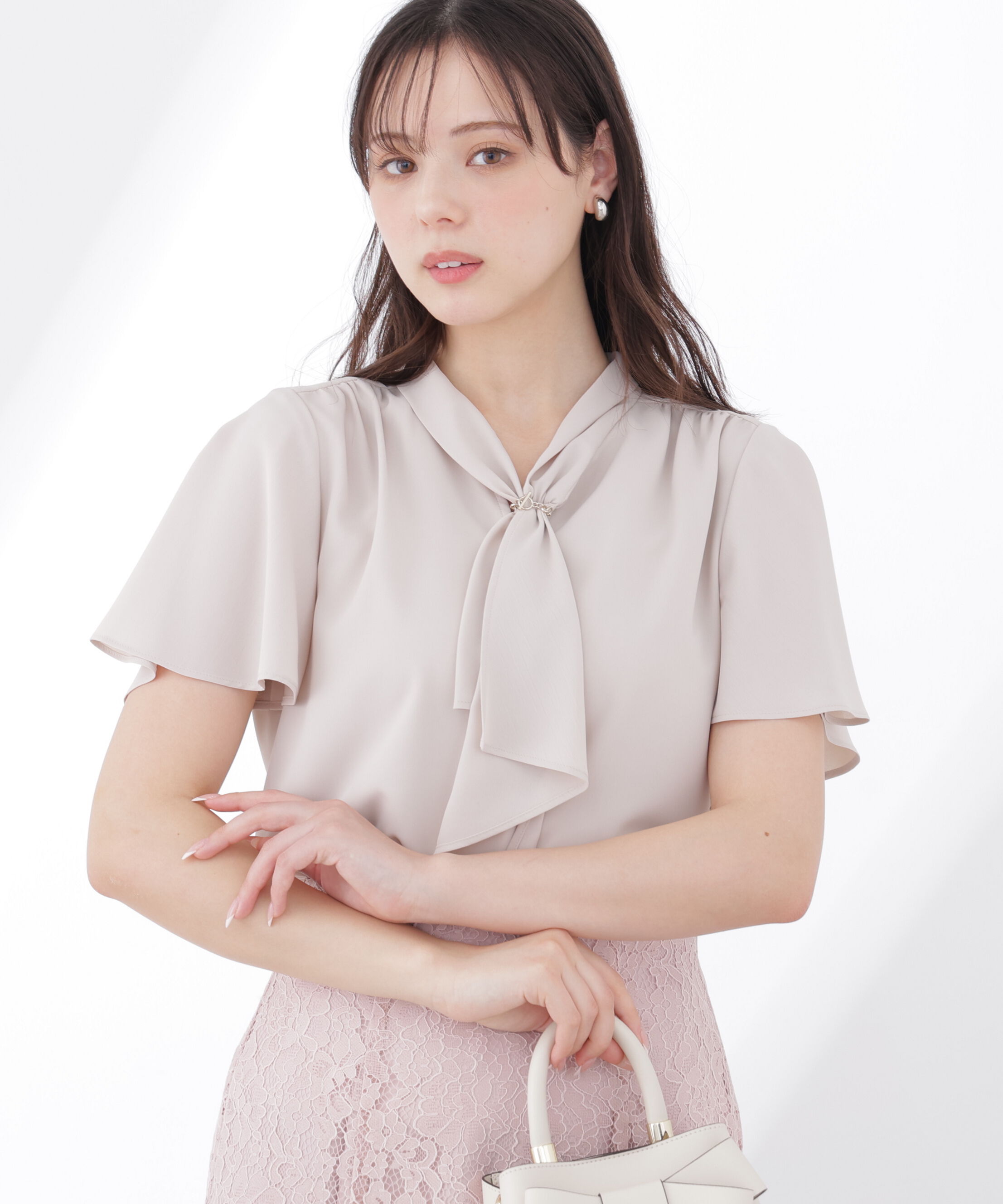 PROPORTION BODY DRESSING「チェーン付きフリルタイブラウス」|シャツ・ブラウス|