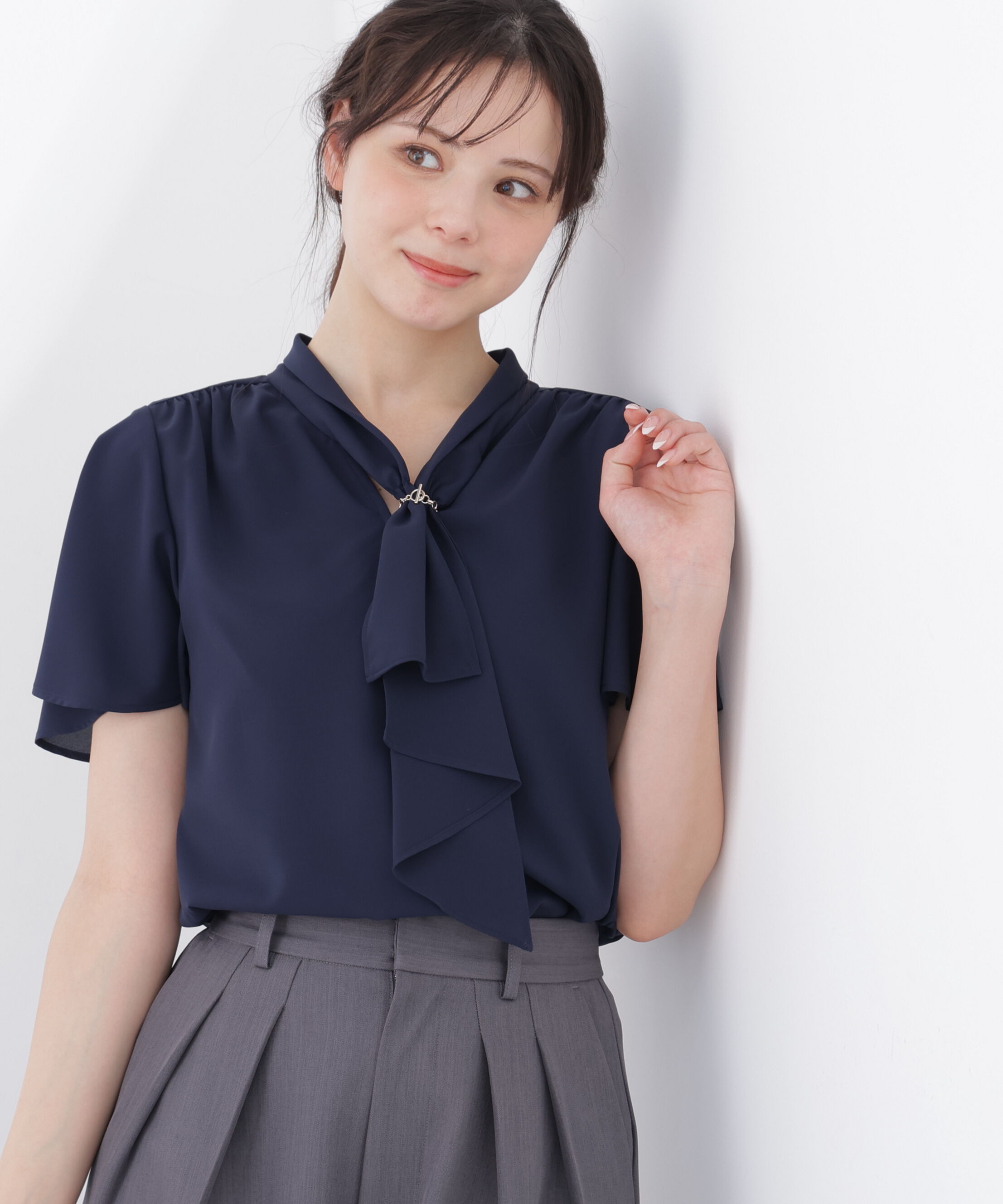PROPORTION BODY DRESSING「チェーン付きフリルタイブラウス」|シャツ・ブラウス|