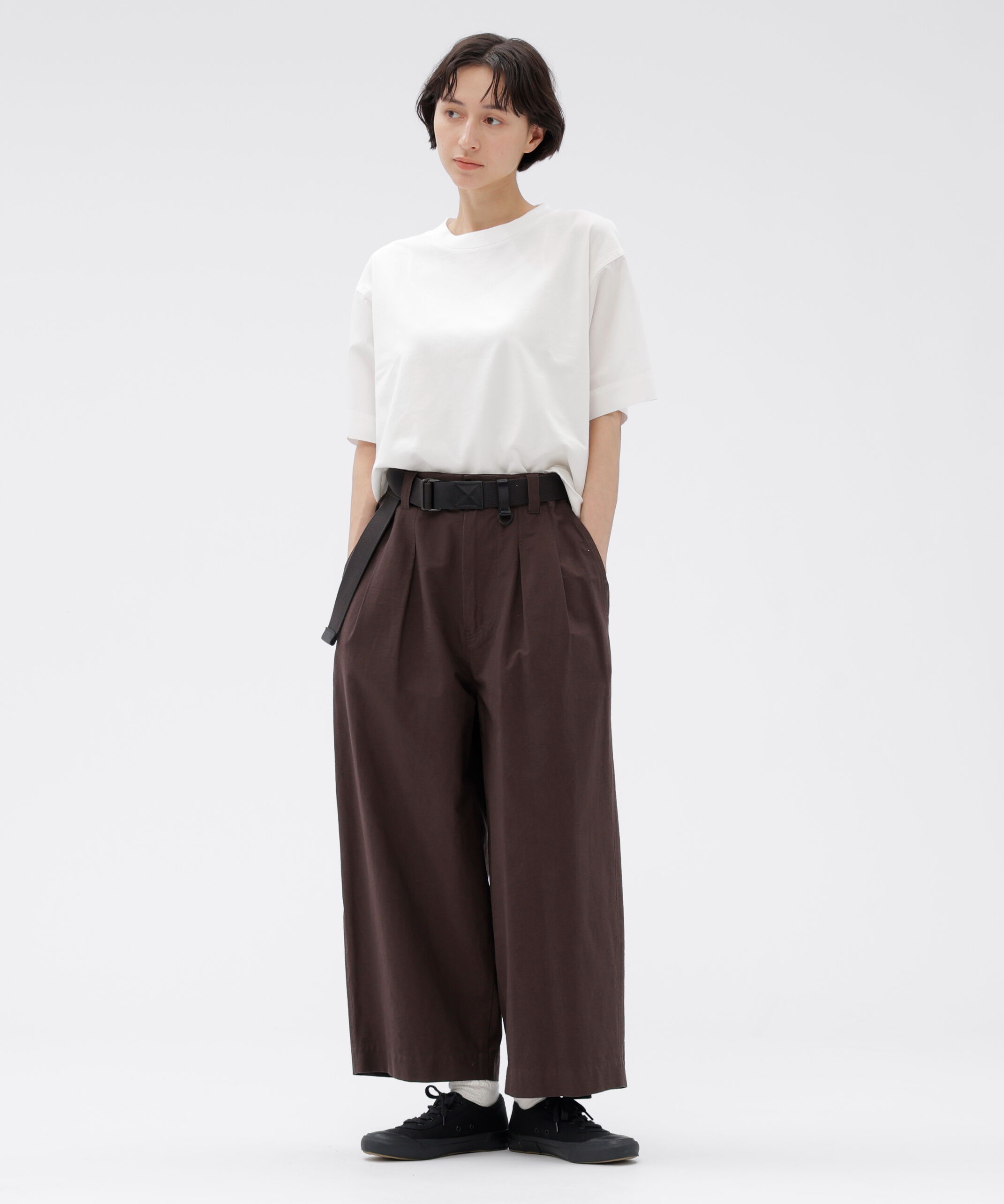 MHL.「LIGHTWEIGHT COTTON NYLON TWILL TROUSERS」|その他|DARK WINE1
