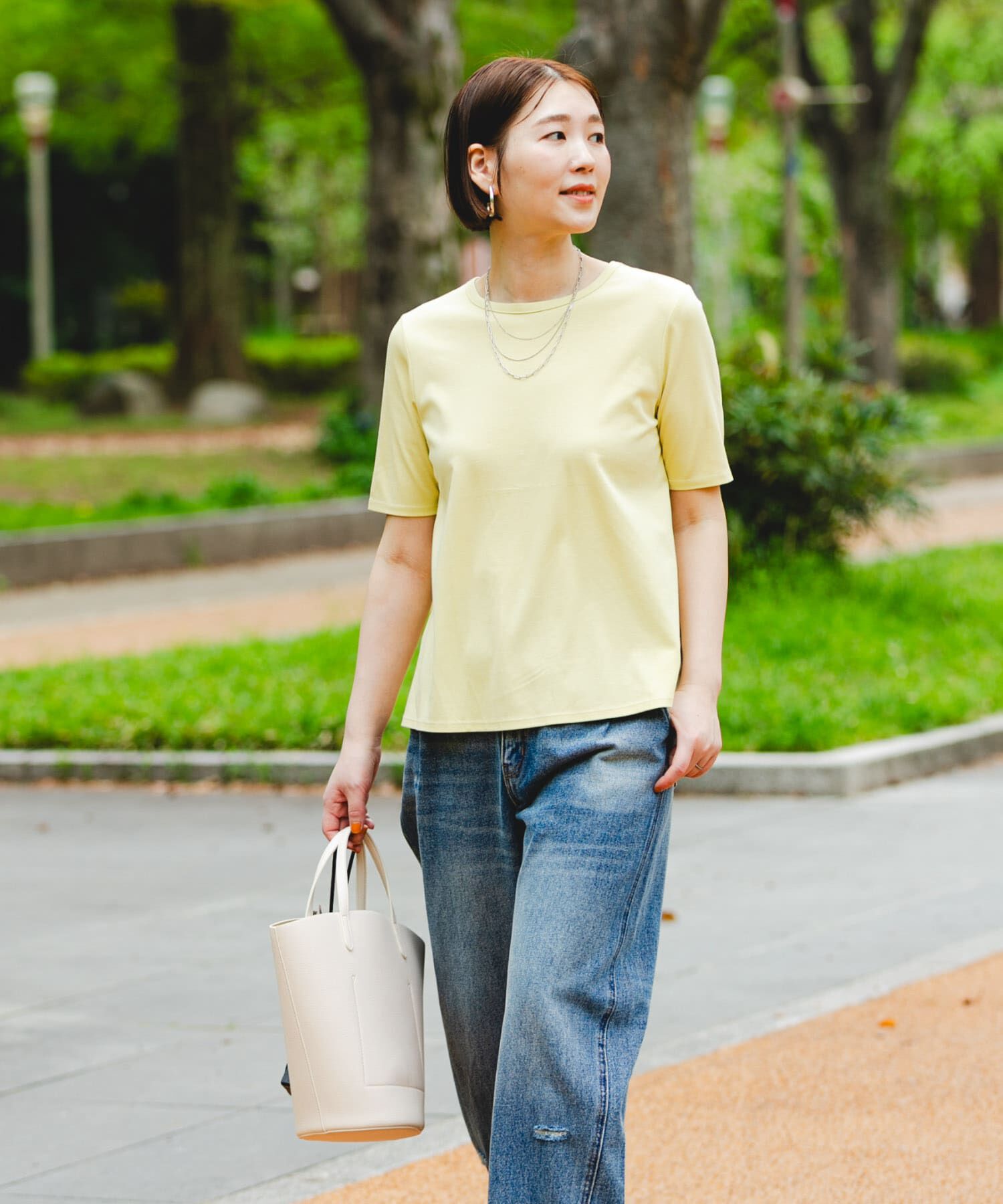 URBAN RESEARCH ROSSO「『UR TECH』F by ROSSO　UVCUTバックオープンフレアTシャツ」|Tシャツ・カットソー|