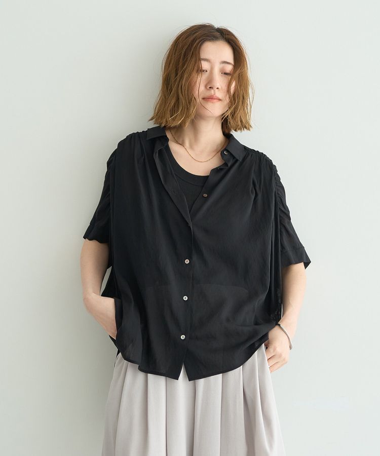YECCA VECCA「<<ドライタッチ>>シアーバックギャザーシャツ」|シャツ・ブラウス|