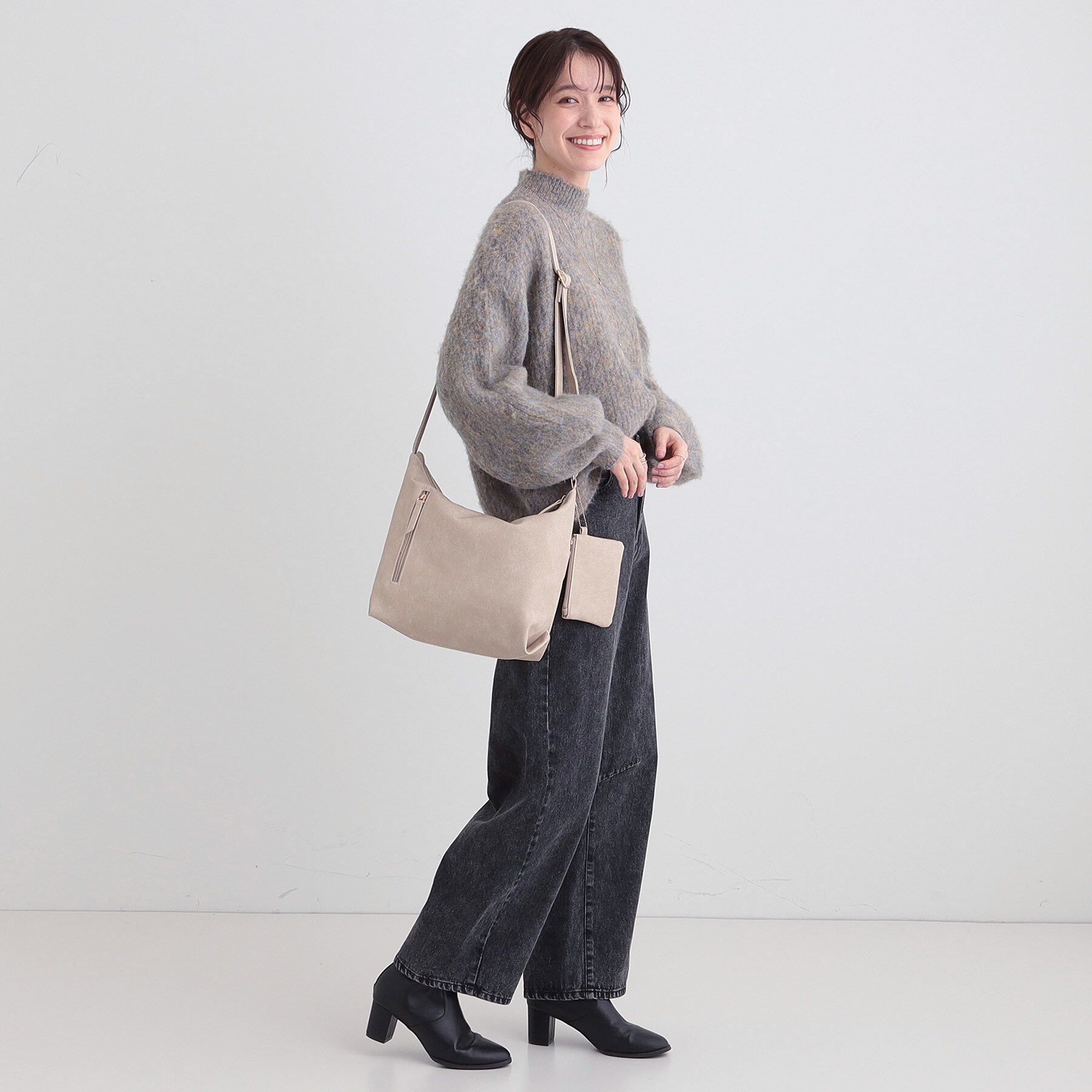 SHOO･LA･RUE「【ポーチ付き】使い勝手の良い Wフェイスショルダーバッグ」|ショルダー・メッセンジャー|
