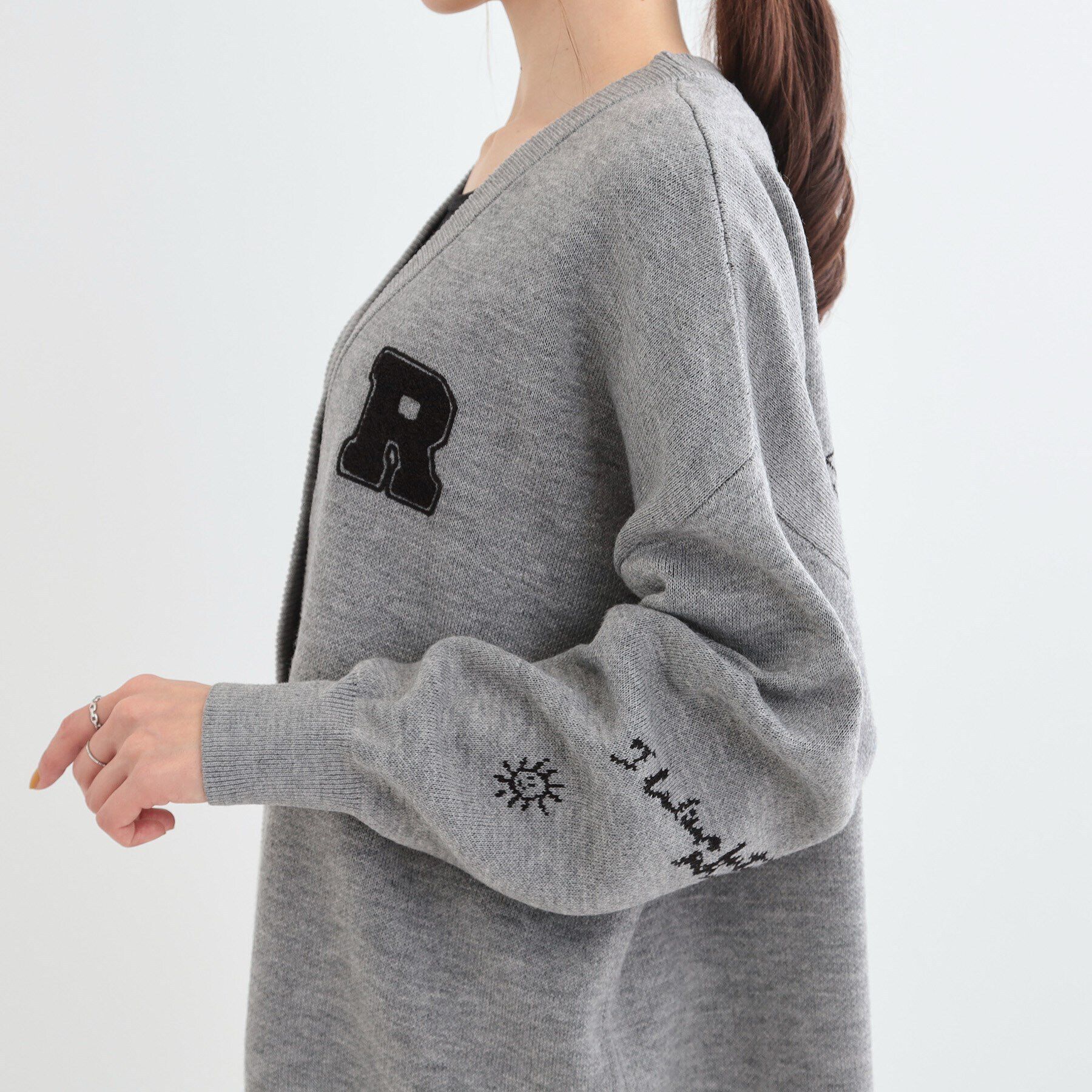 SHOO･LA･RUE「【S-LL/体型カバー】刺繍アソート Vネック ゆるニットカーディガン」|カーディガン|
