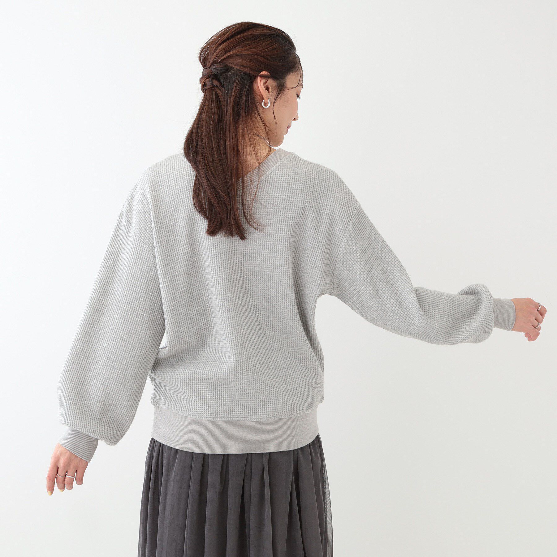 SHOO･LA･RUE「【洗える/S-LL/前後2WAY】きらっと光るラメが目を惹く ワッフルトップス」|Tシャツ・カットソー|