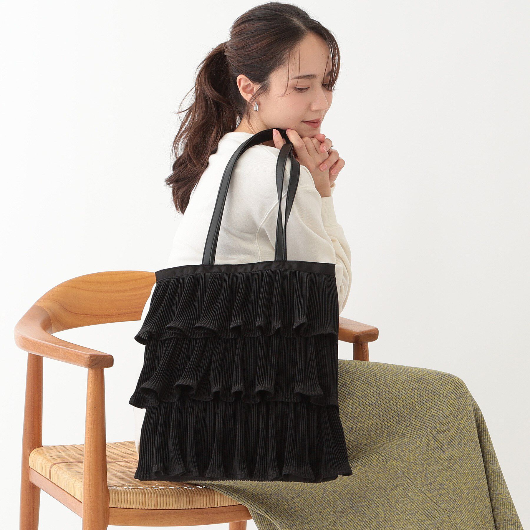 SHOO･LA･RUE「フリルティアードトートバッグ」|トートバッグ|