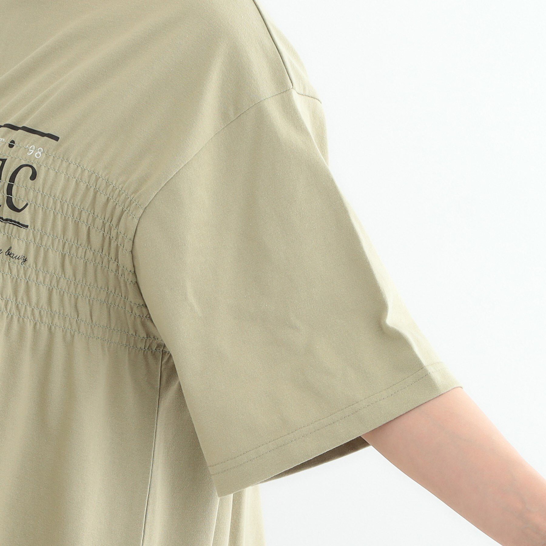 SHOO･LA･RUE「胸シャーリング ロゴTシャツ」|Tシャツ・カットソー|