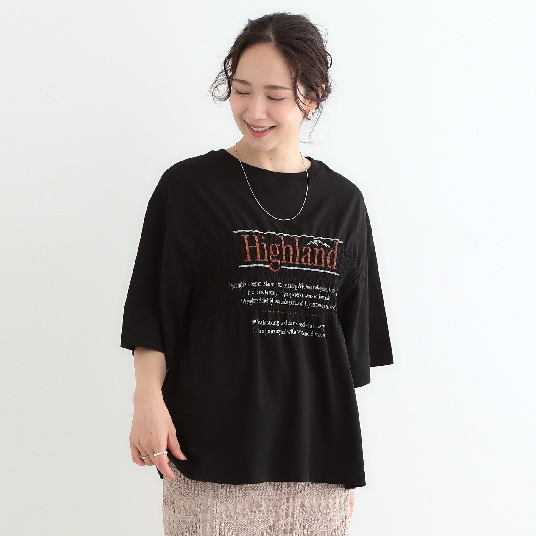 SHOO･LA･RUE「胸シャーリング ロゴTシャツ」|Tシャツ・カットソー|