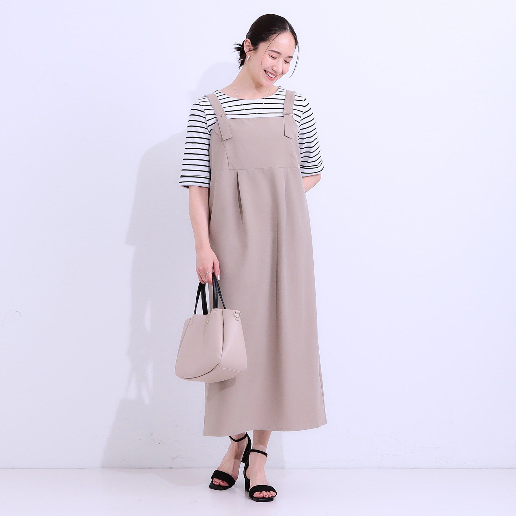 SHOO･LA･RUE「【S-LL/肩紐調整可能】Iラインシルエットですっきりと タック切替ジャンドレ」|ワンピース|