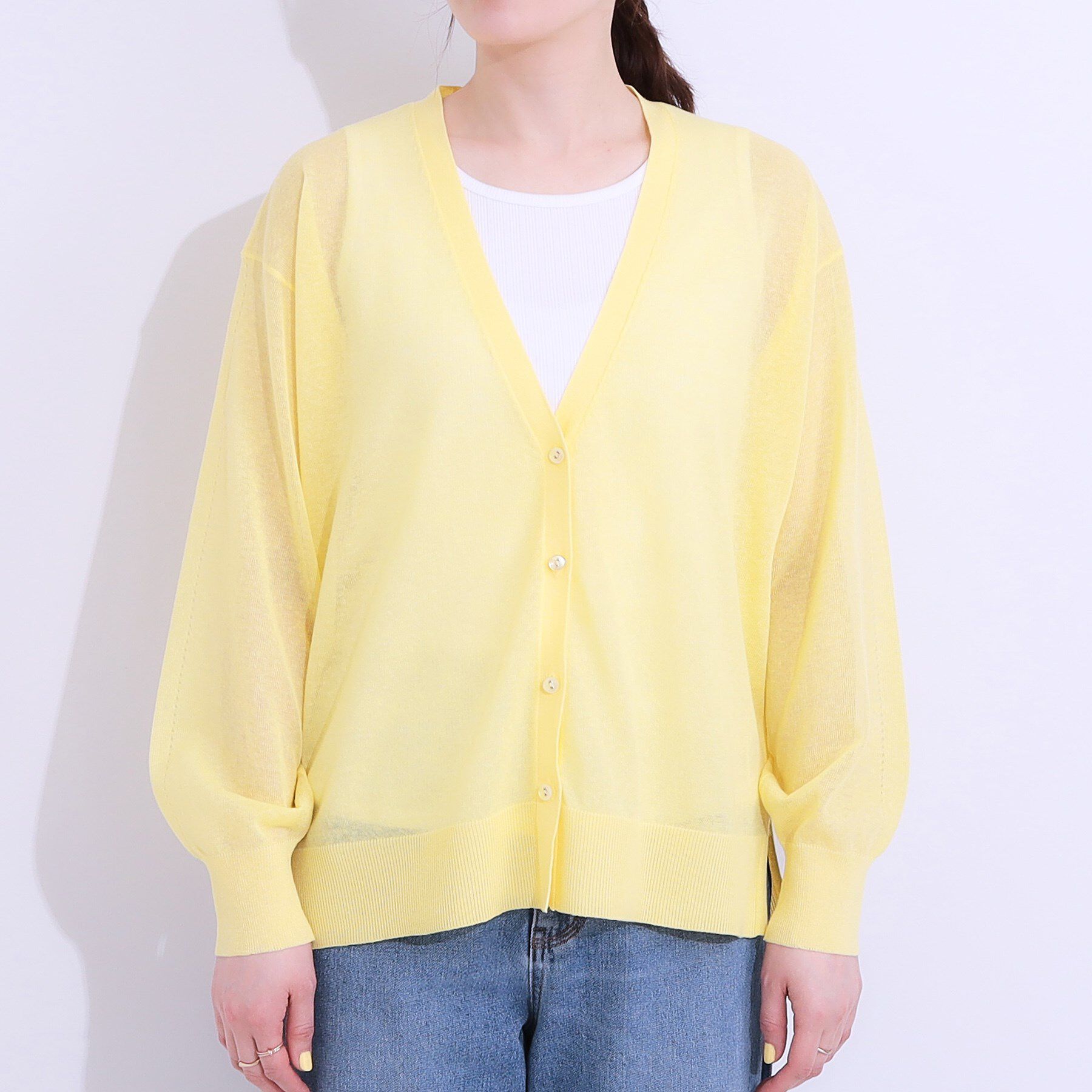 SHOO･LA･RUE「【洗える】ナチュラルなシアー感が魅力 Vネックカーディガン」|カーディガン|