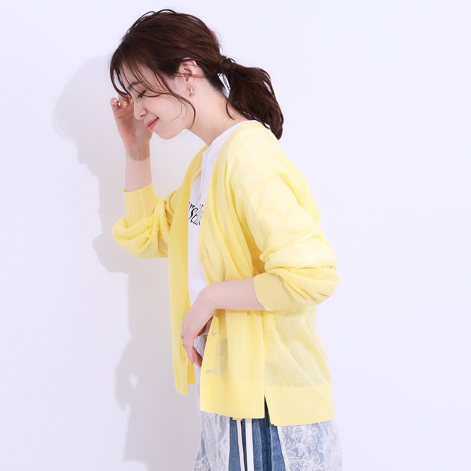 SHOO･LA･RUE「【洗える】ナチュラルなシアー感が魅力 Vネックカーディガン」|カーディガン|