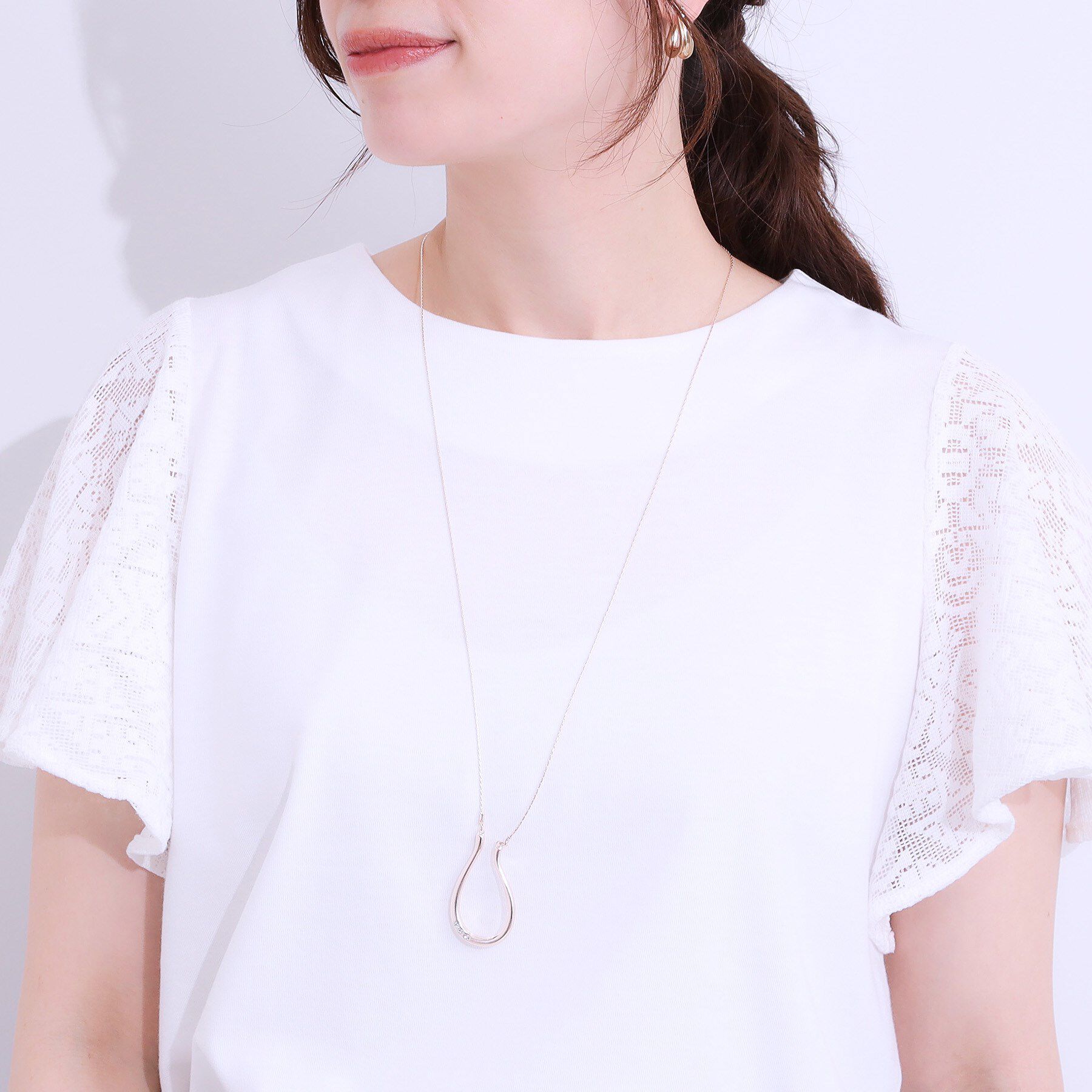 SHOO･LA･RUE「ニュアンスUモチーフネックレス」|ネックレス|