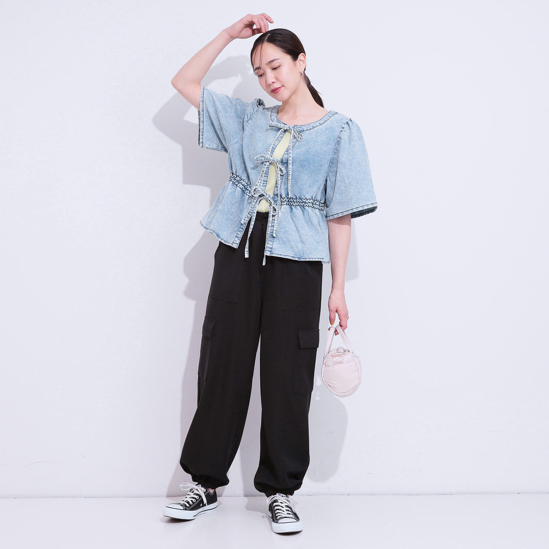 SHOO･LA･RUE「【前後2WAY/セットアップ可】ライトオンスデニム ペプラムリボントップス」|Tシャツ・カットソー|