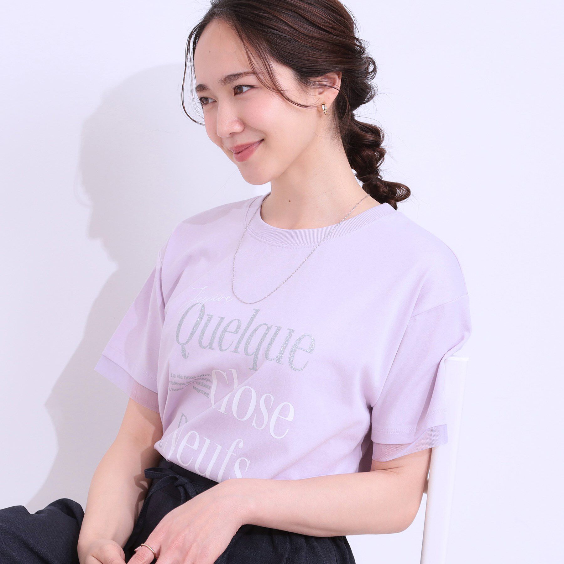 SHOO･LA･RUE「【ひんやり/UVカット】選べる3柄 お袖チュールで差をつける ロゴプリントTシャツ」|Tシャツ・カットソー|ラベンダー(180)