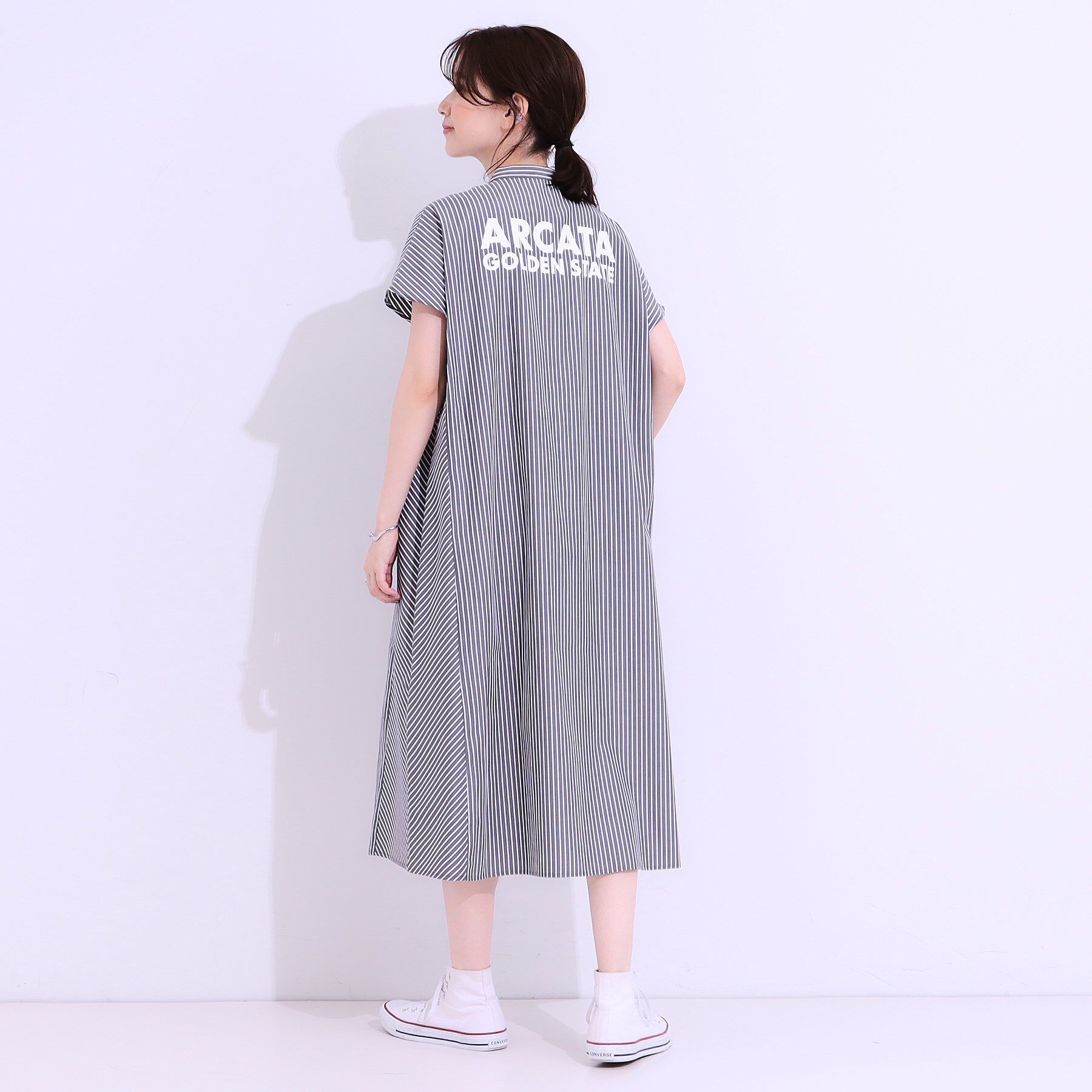 SHOO･LA･RUE「バックロゴが目を惹く ストライプシャツワンピース」|ワンピース|