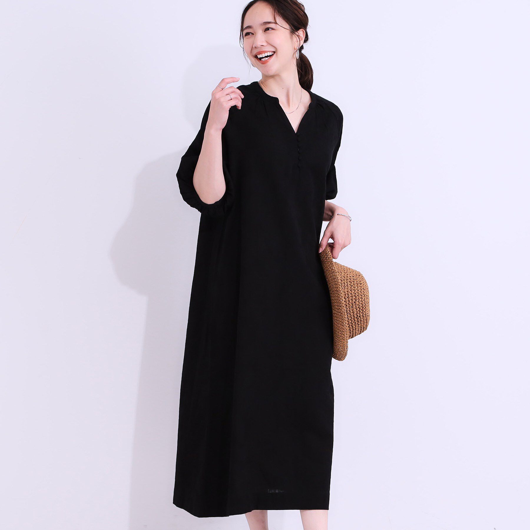 SHOO･LA･RUE「【S-LL/綿100%】上品さ漂う フラワージャカード 5分袖ワンピース」|ワンピース|ブラック(019)