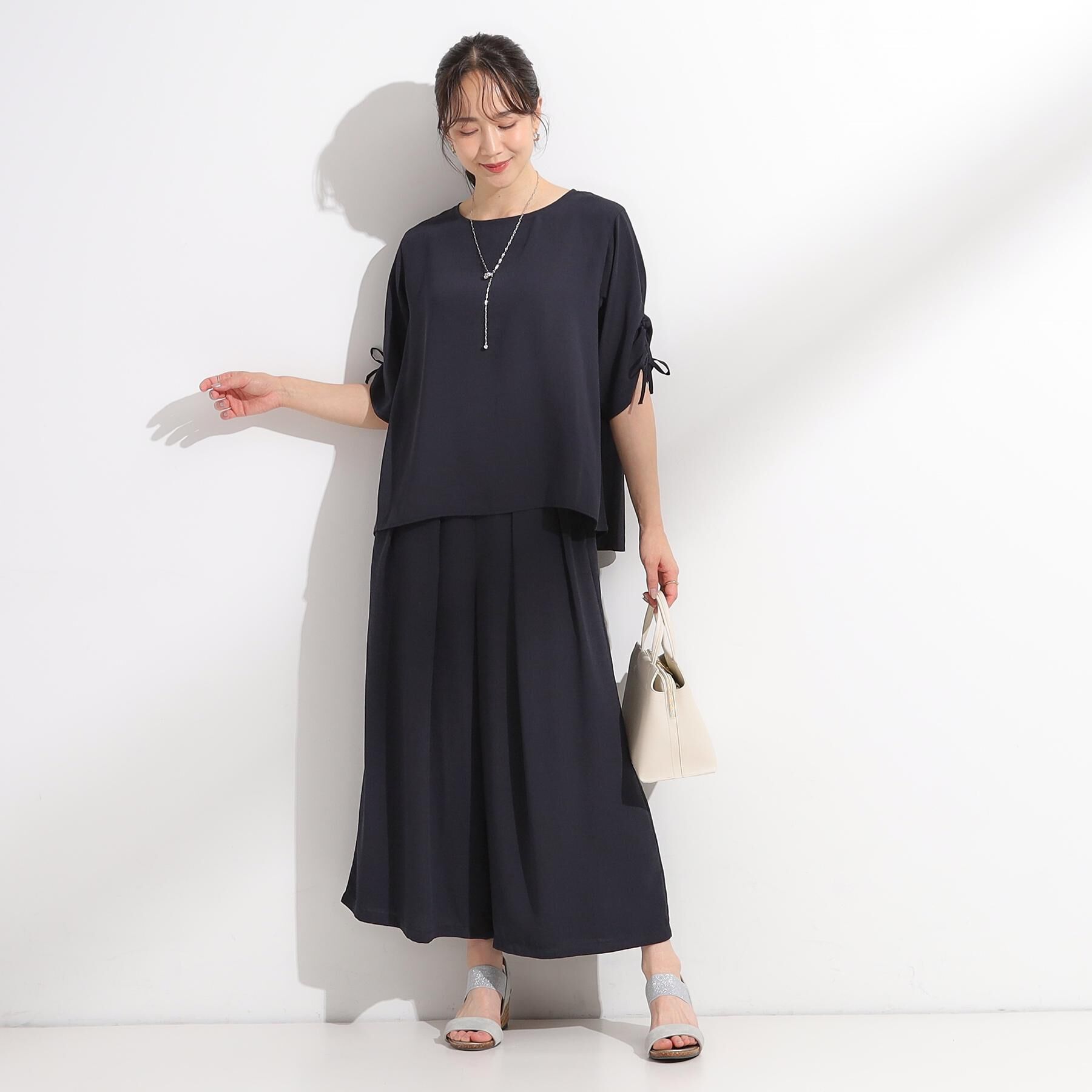 SHOO･LA･RUE「【セットアップ可/洗える/S-LL】お袖シャーリング 麻調5分袖ブラウス」|シャツ・ブラウス|