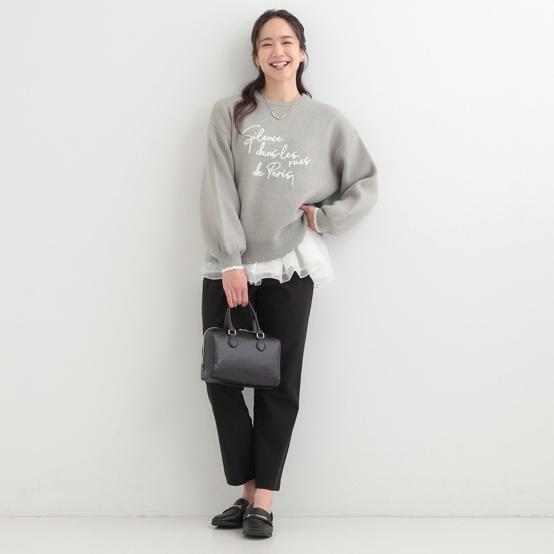 SHOO･LA･RUE「【洗濯機可/S-LL】裾スカラップが差がつく コード刺繍ロゴニット」|ニット・セーター|