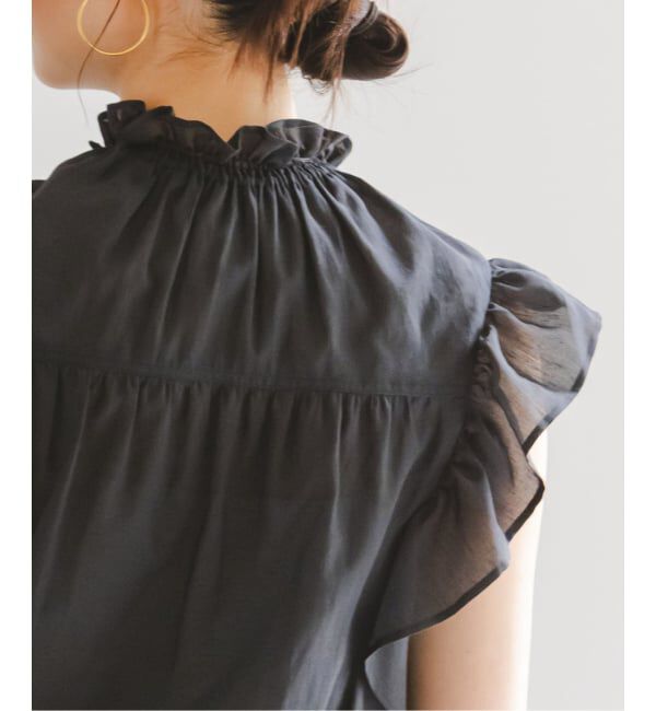 NOBLE「《WEB&一部店舗限定・追加》【洗える】シャーリングフリルノースリブラウス」|シャツ・ブラウス|