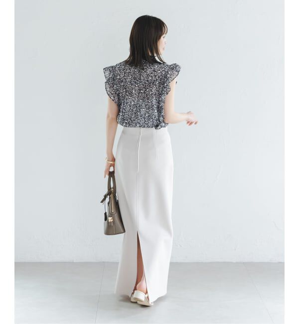 NOBLE「《WEB&一部店舗限定・追加》【洗える】シャーリングフリルノースリブラウス」|シャツ・ブラウス|