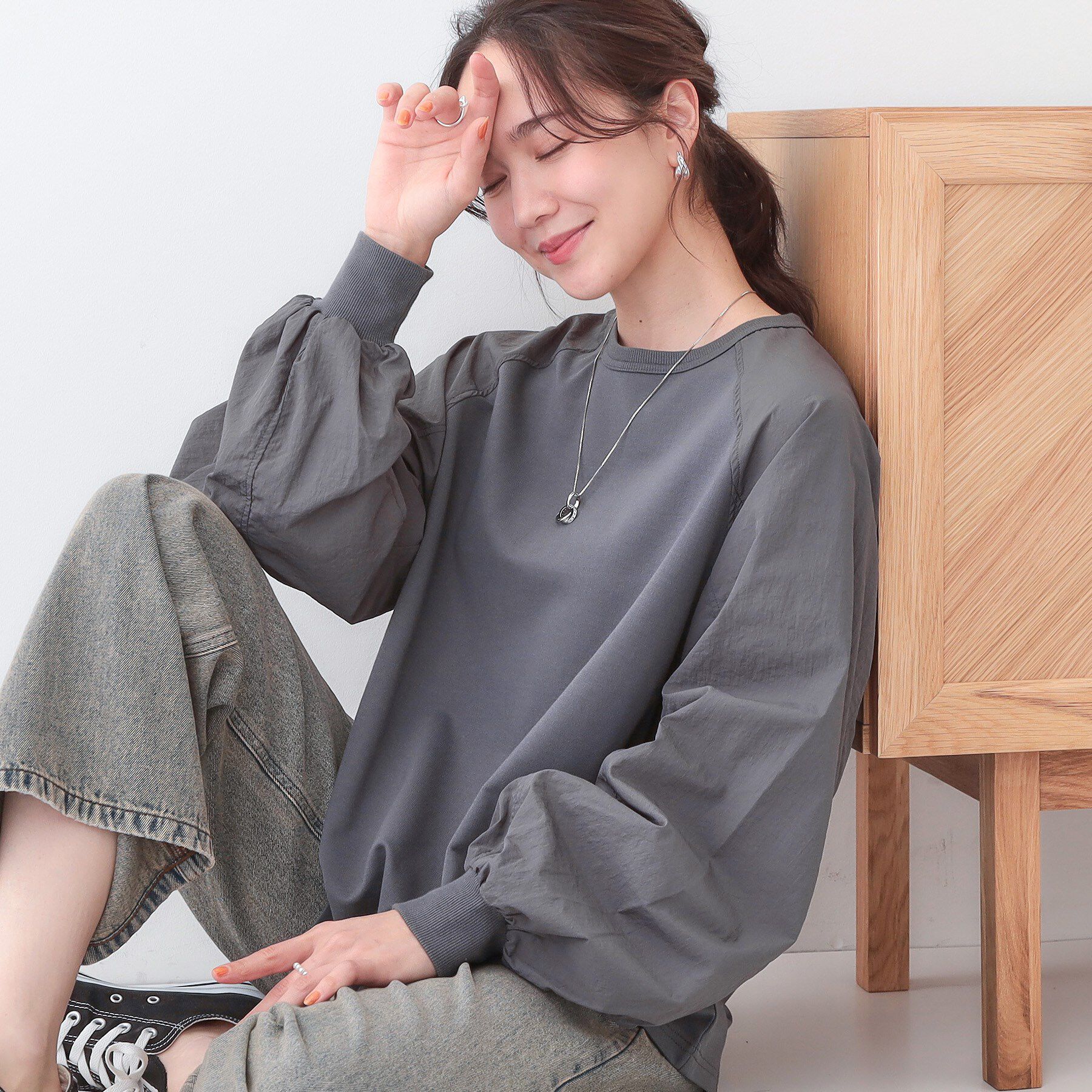 SHOO･LA･RUE「【洗える】季節の変わり目に ラグランナイロントップス」|Tシャツ・カットソー|チャコールグレー(0