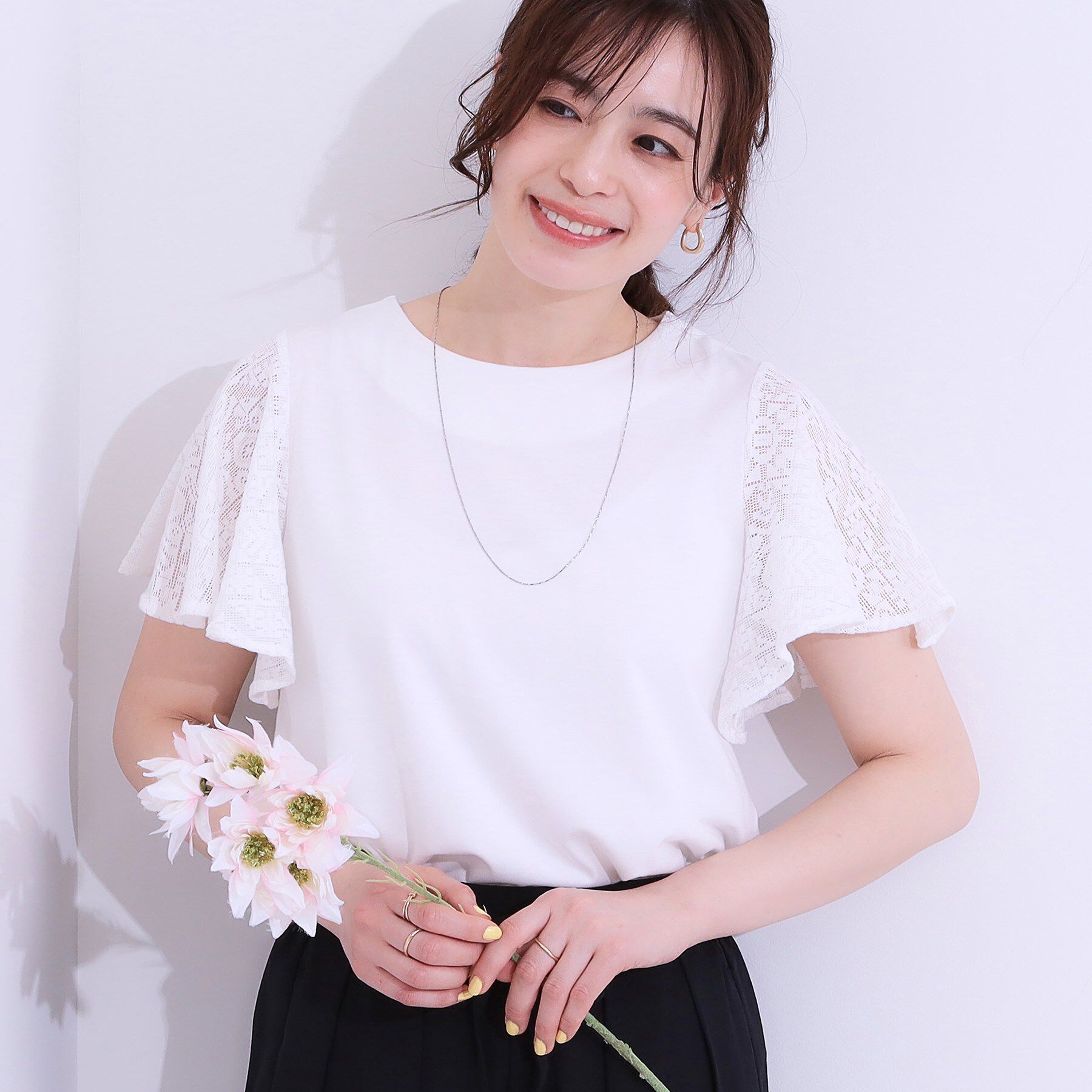 SHOO･LA･RUE「【S-LL】大人の上品コーデに お袖レース切り替えトップス」|Tシャツ・カットソー|オフホワイト(003