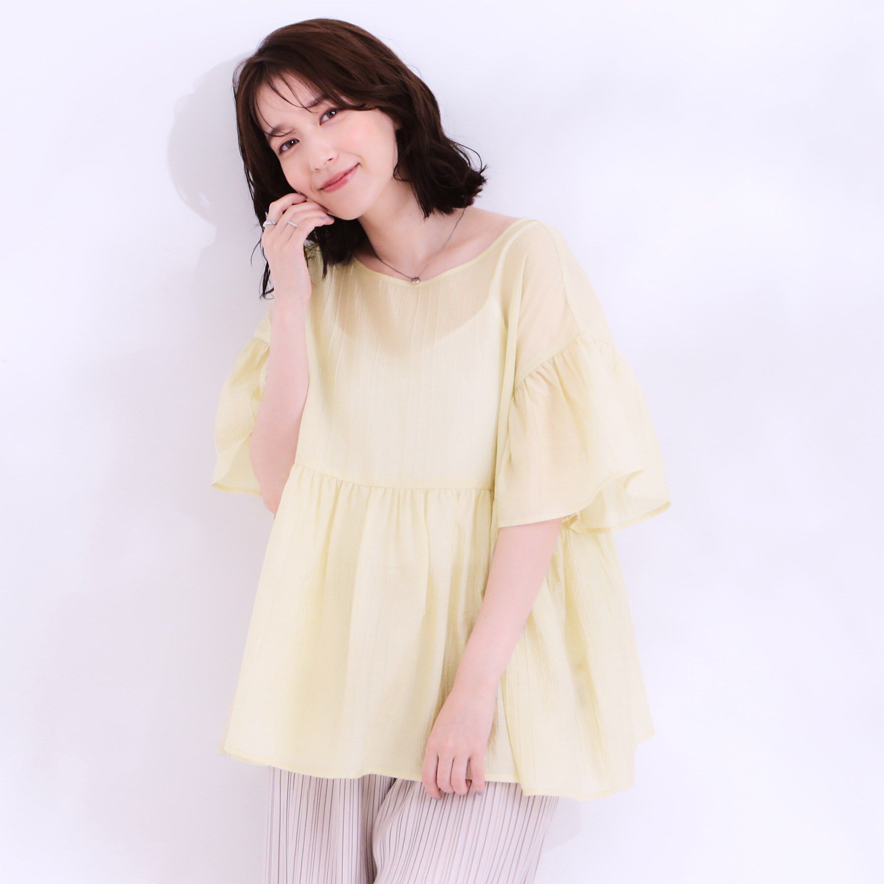 SHOO･LA･RUE「【S-LL】ふわっと揺れる ペプラムデザインブラウス」|シャツ・ブラウス|