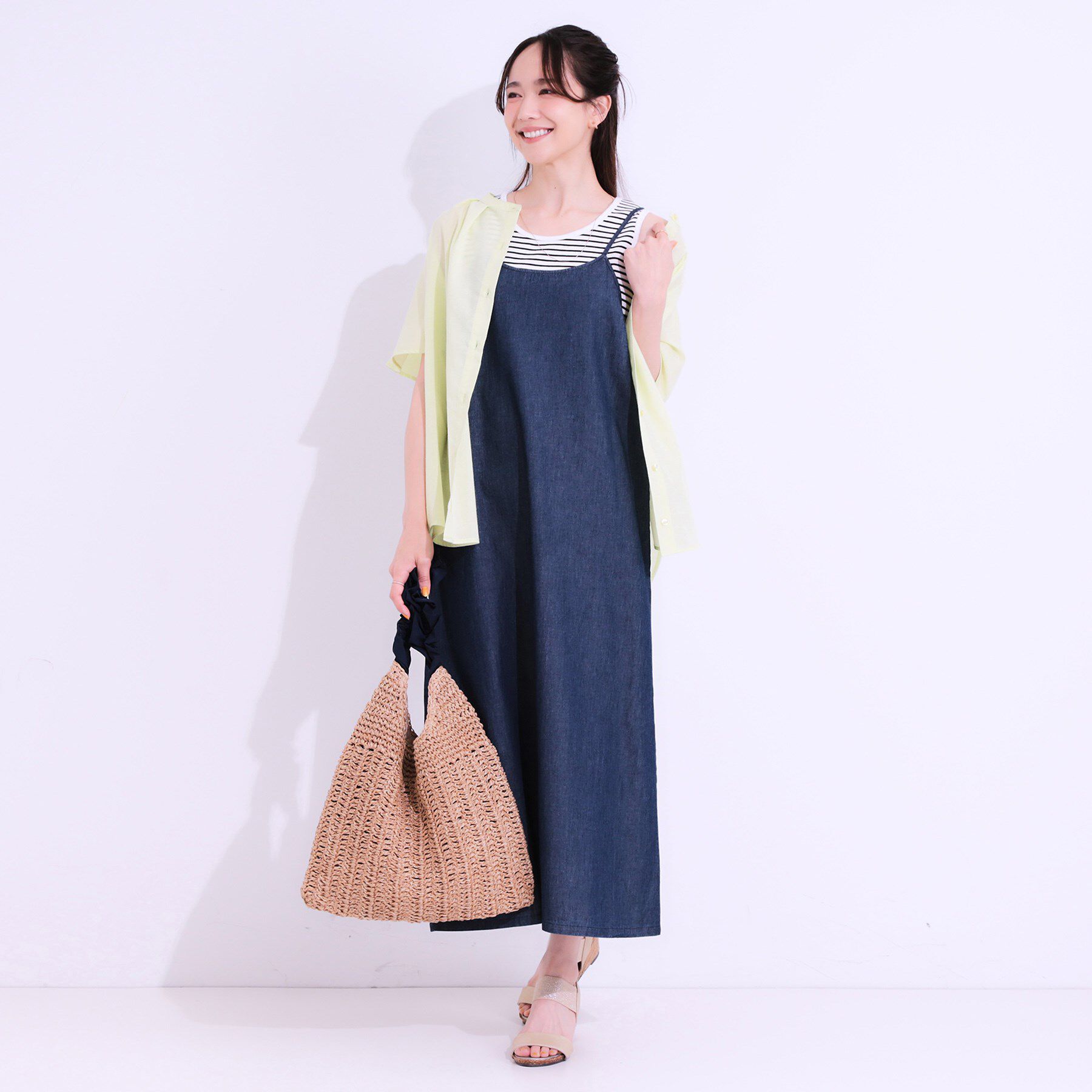 SHOO･LA･RUE「【S-LL】女性らしさ漂う ライトデニム Aラインキャミワンピース」|ワンピース|