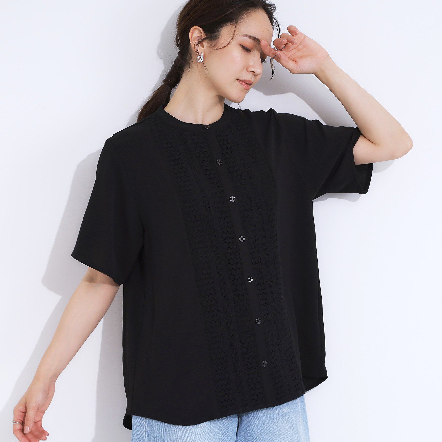 SHOO･LA･RUE「【S-LL】さらりと大人上品 レース切替半袖ブラウス」|シャツ・ブラウス|ブラック(019)