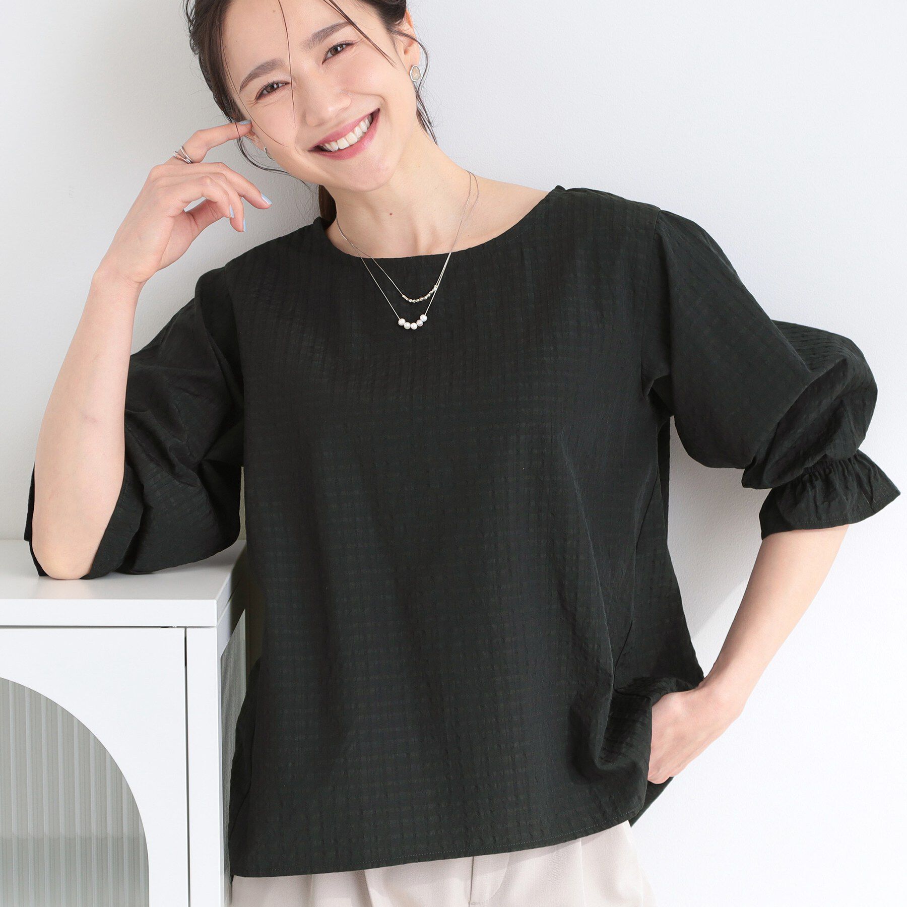 SHOO･LA･RUE「【セットアップ可/洗濯機可】上品チェックが好印象 ゆるさらサッカーブラウス」|シャツ・ブラウス|ネイビー(294)