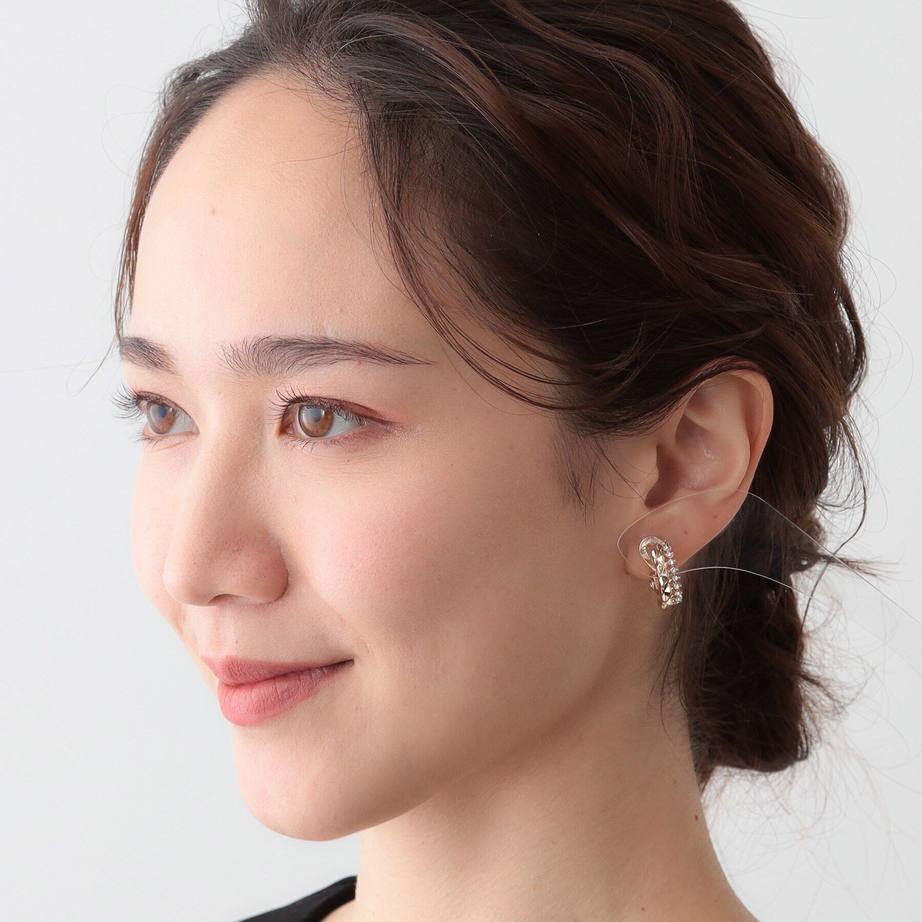 SHOO･LA･RUE「【痛くなりにくい】ビジュー2連イヤリング」|イヤリング|